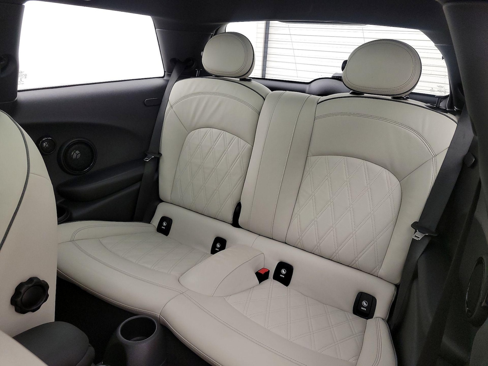 2022 MINI Hardtop 2 Door SE - Photo 22