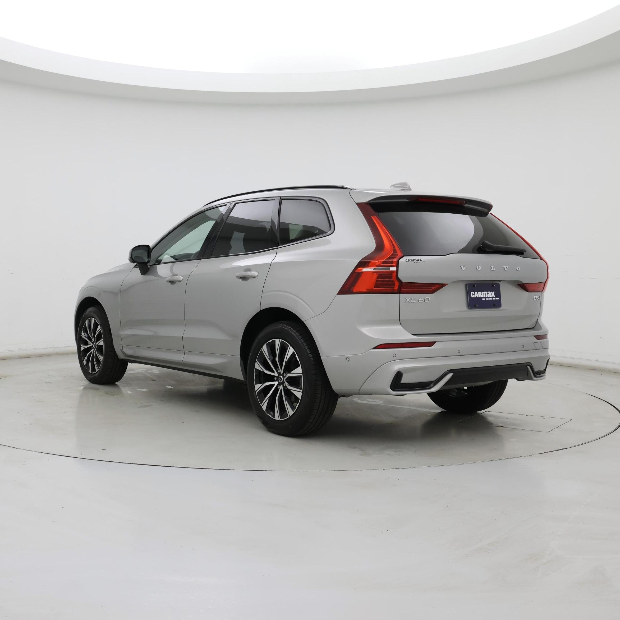 Thumbnail: 2025 Volvo XC60 - 2