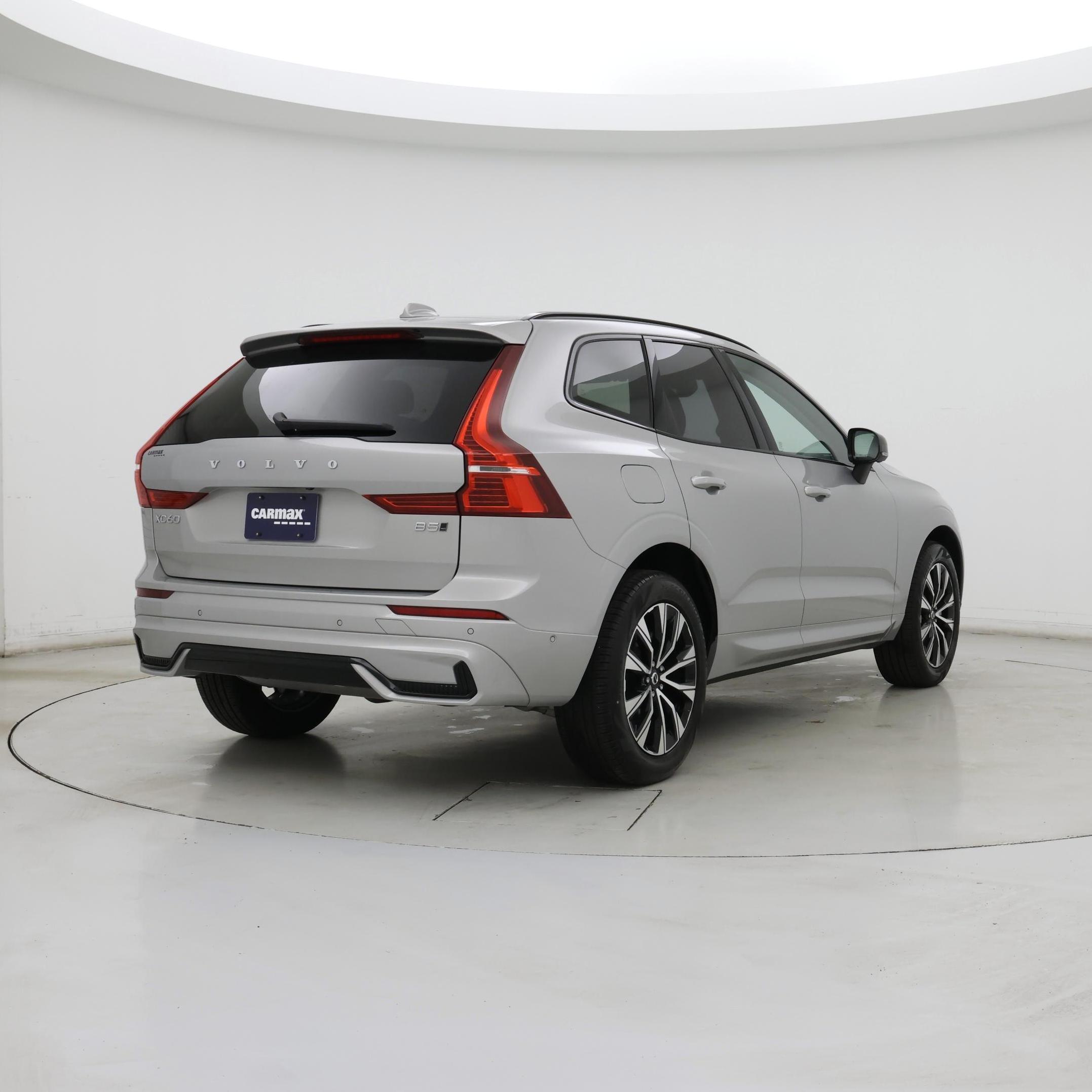 Thumbnail: 2025 Volvo XC60 - 8