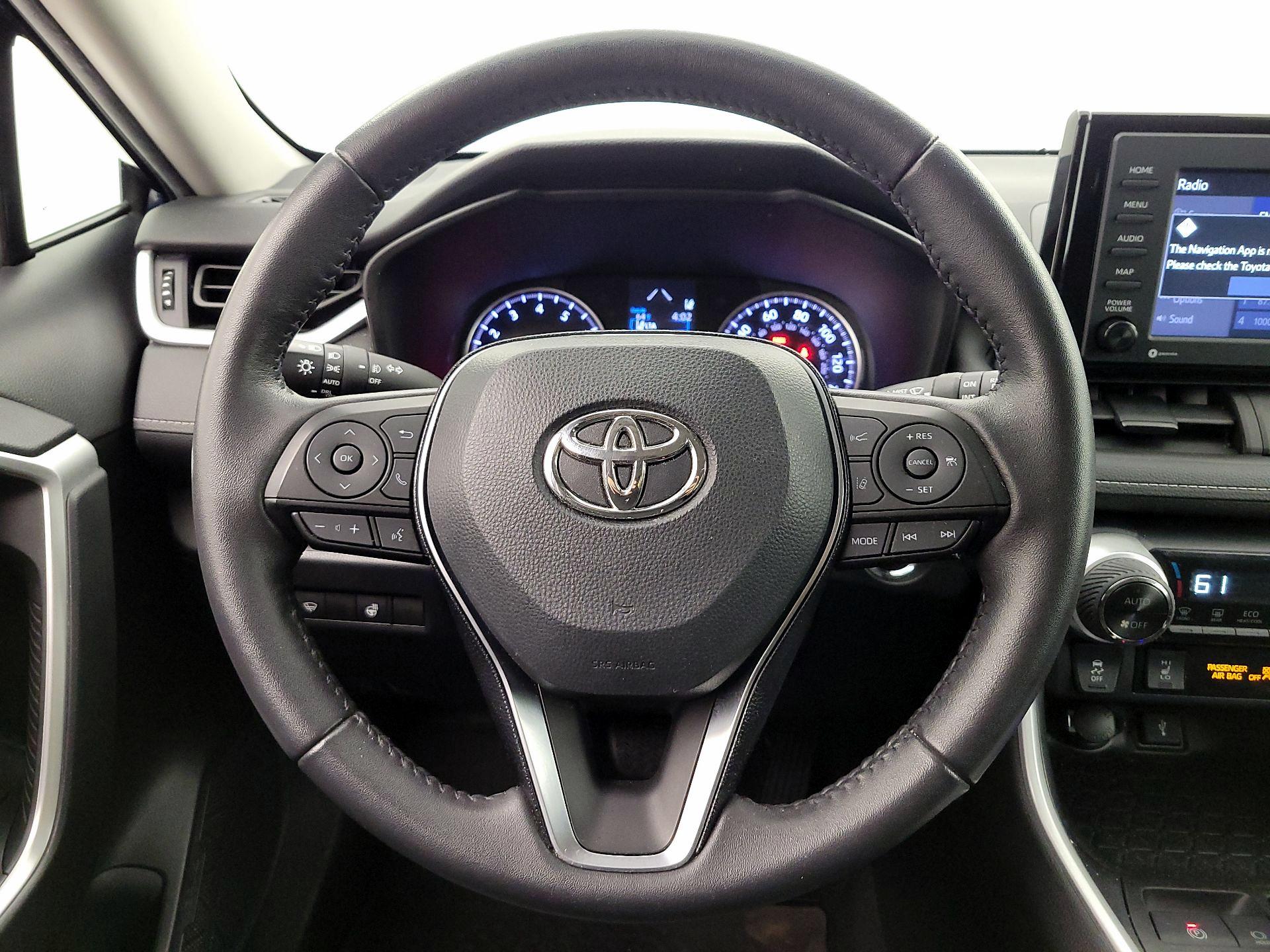 Thumbnail: 2021 Toyota RAV4 - 10