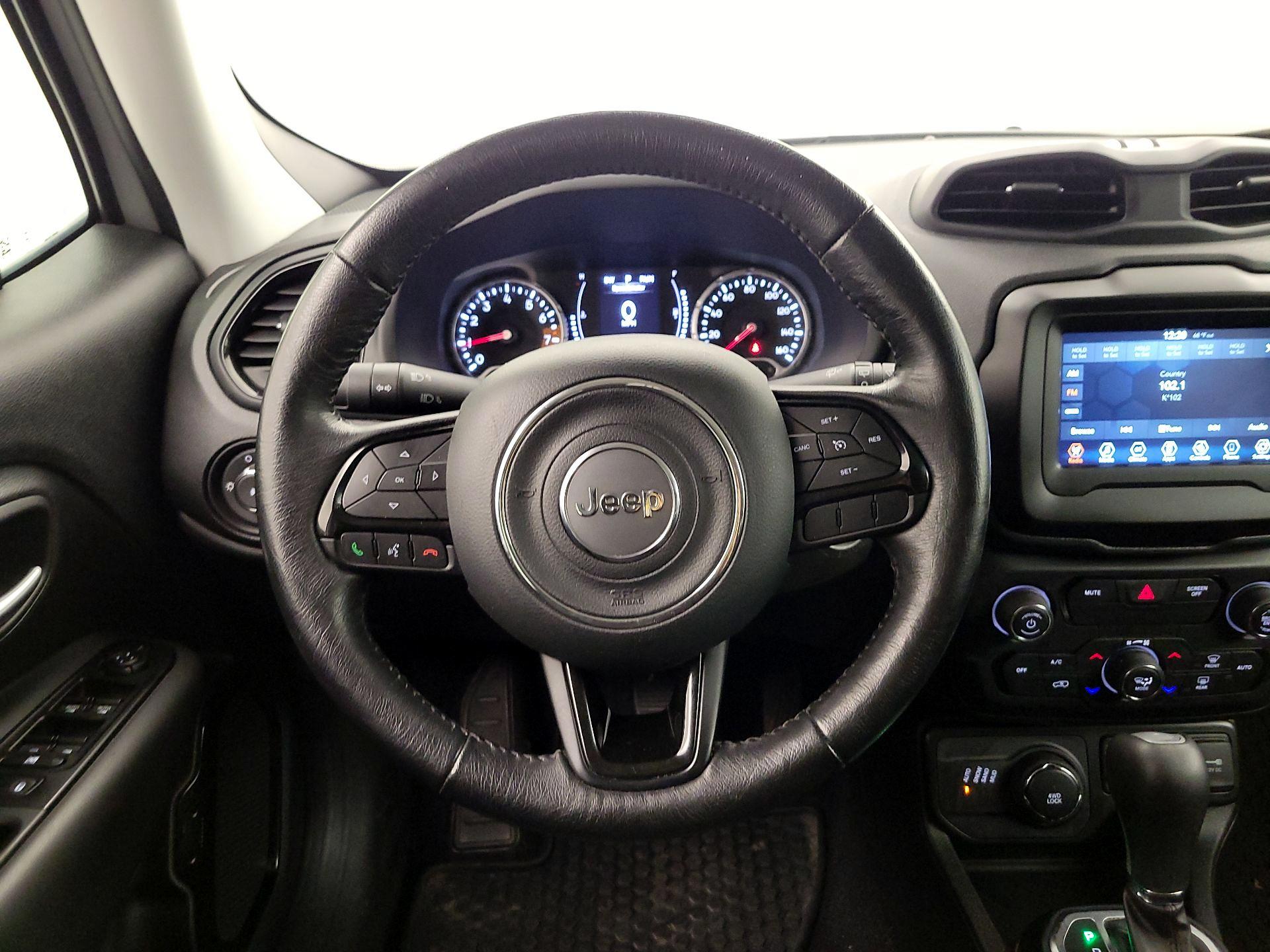 Thumbnail: 2020 Jeep Renegade - 10