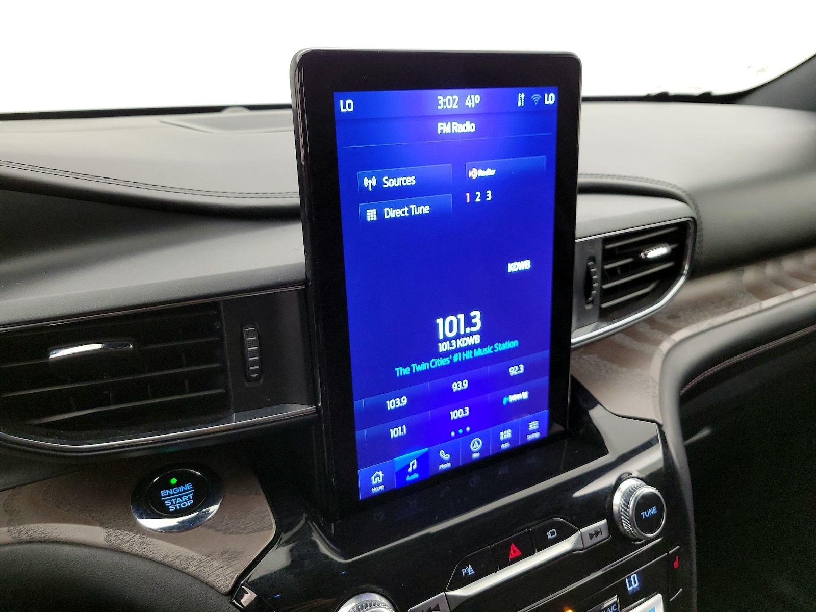 2021 Ford Explorer Platinum - Photo 17