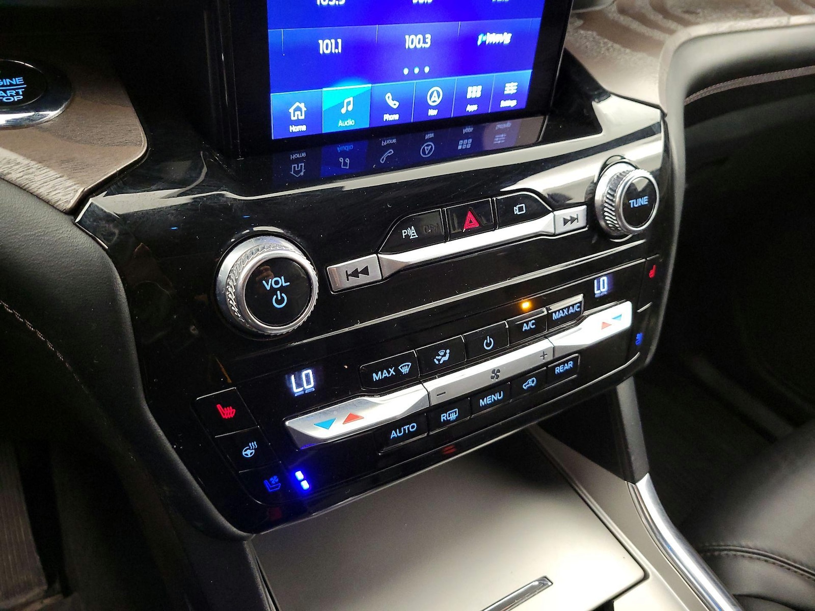 2021 Ford Explorer Platinum - Photo 18