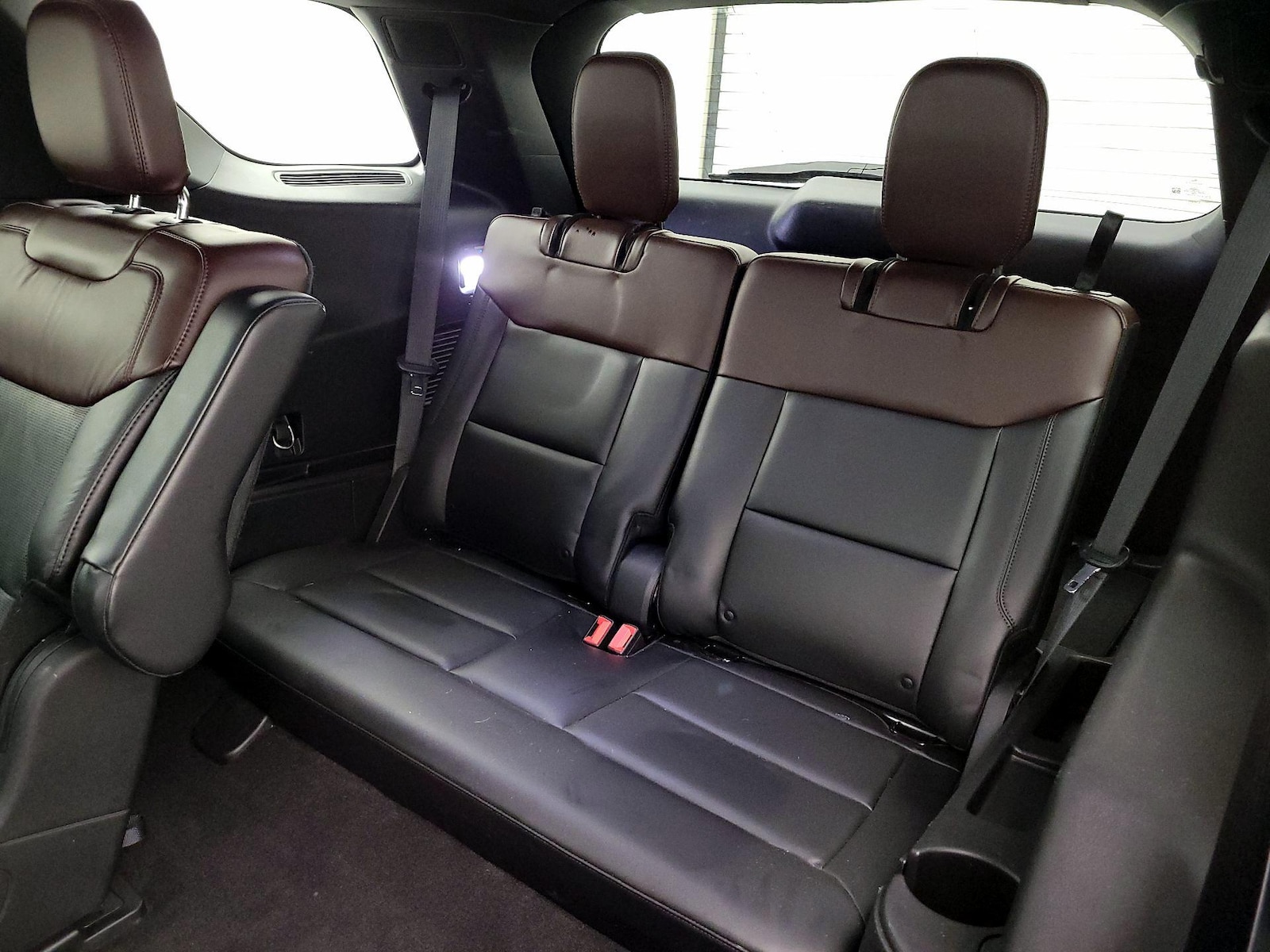 2021 Ford Explorer Platinum - Photo 23