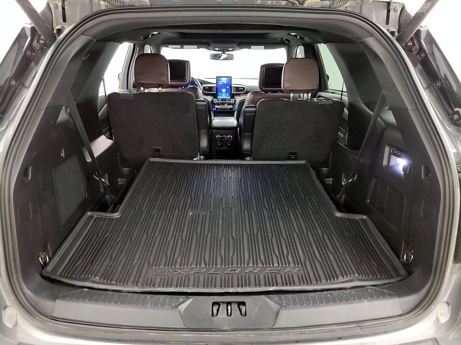2021 Ford Explorer Platinum - Photo 25
