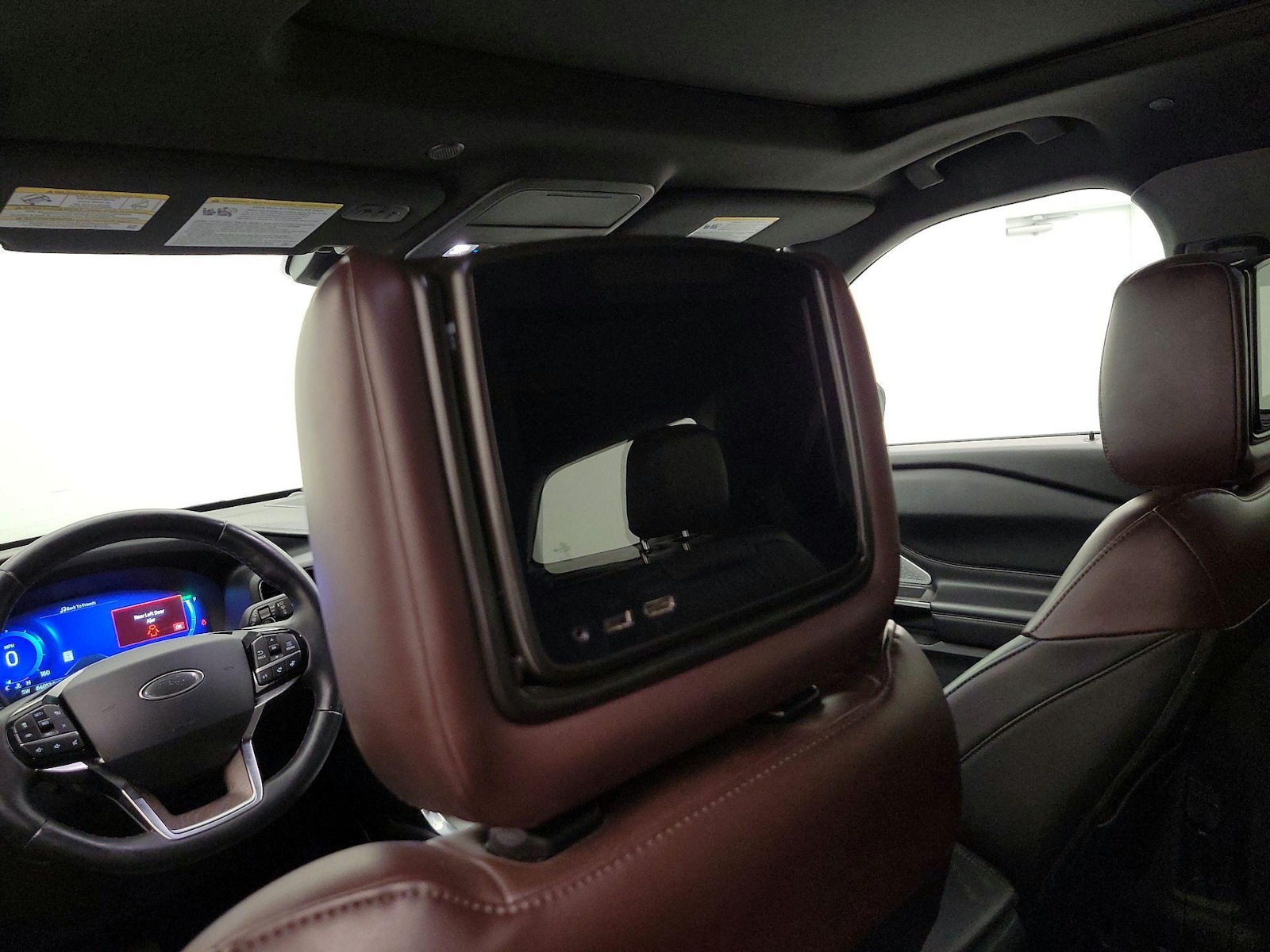 2021 Ford Explorer Platinum - Photo 28