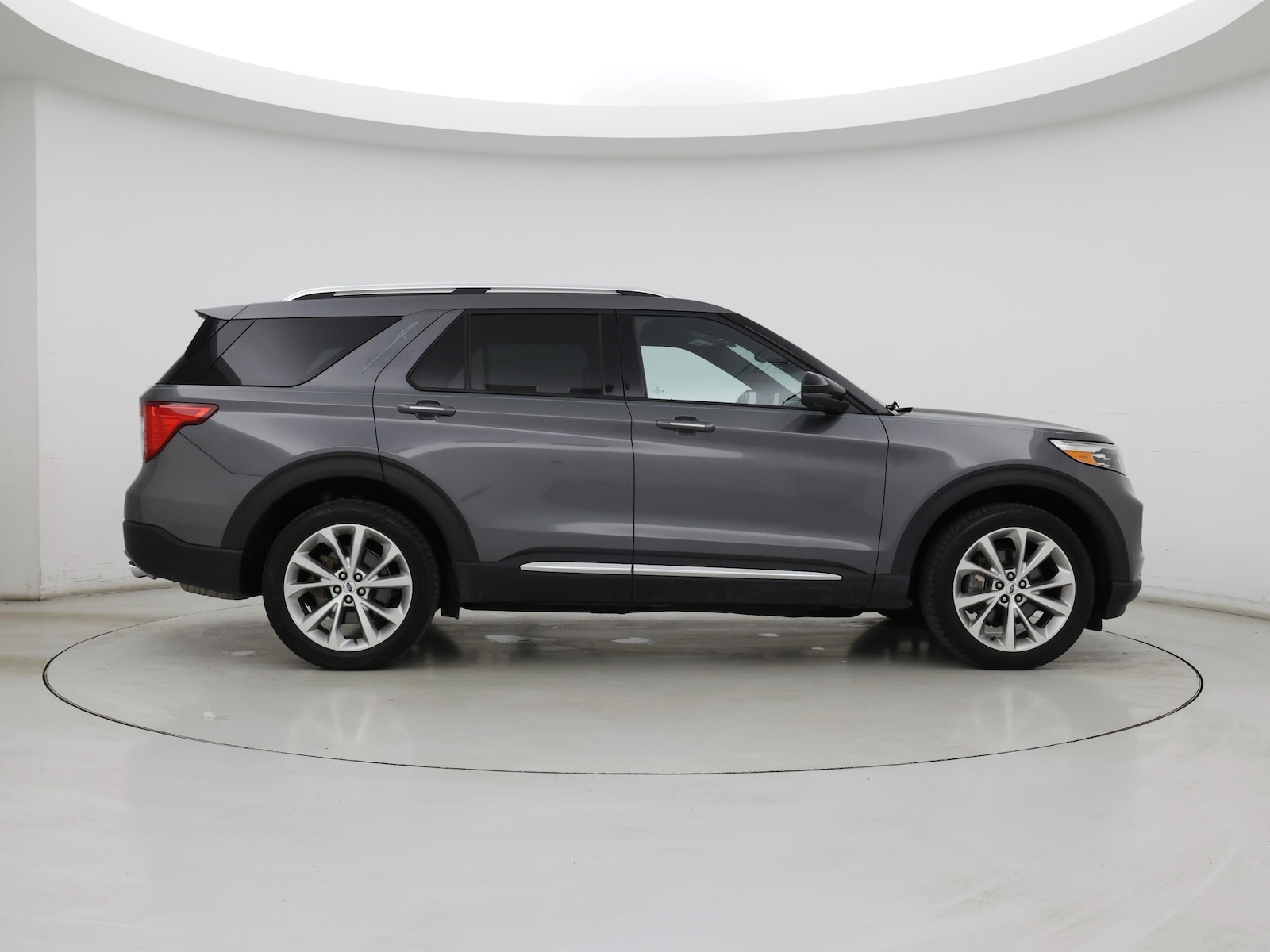 2021 Ford Explorer Platinum - Photo 8