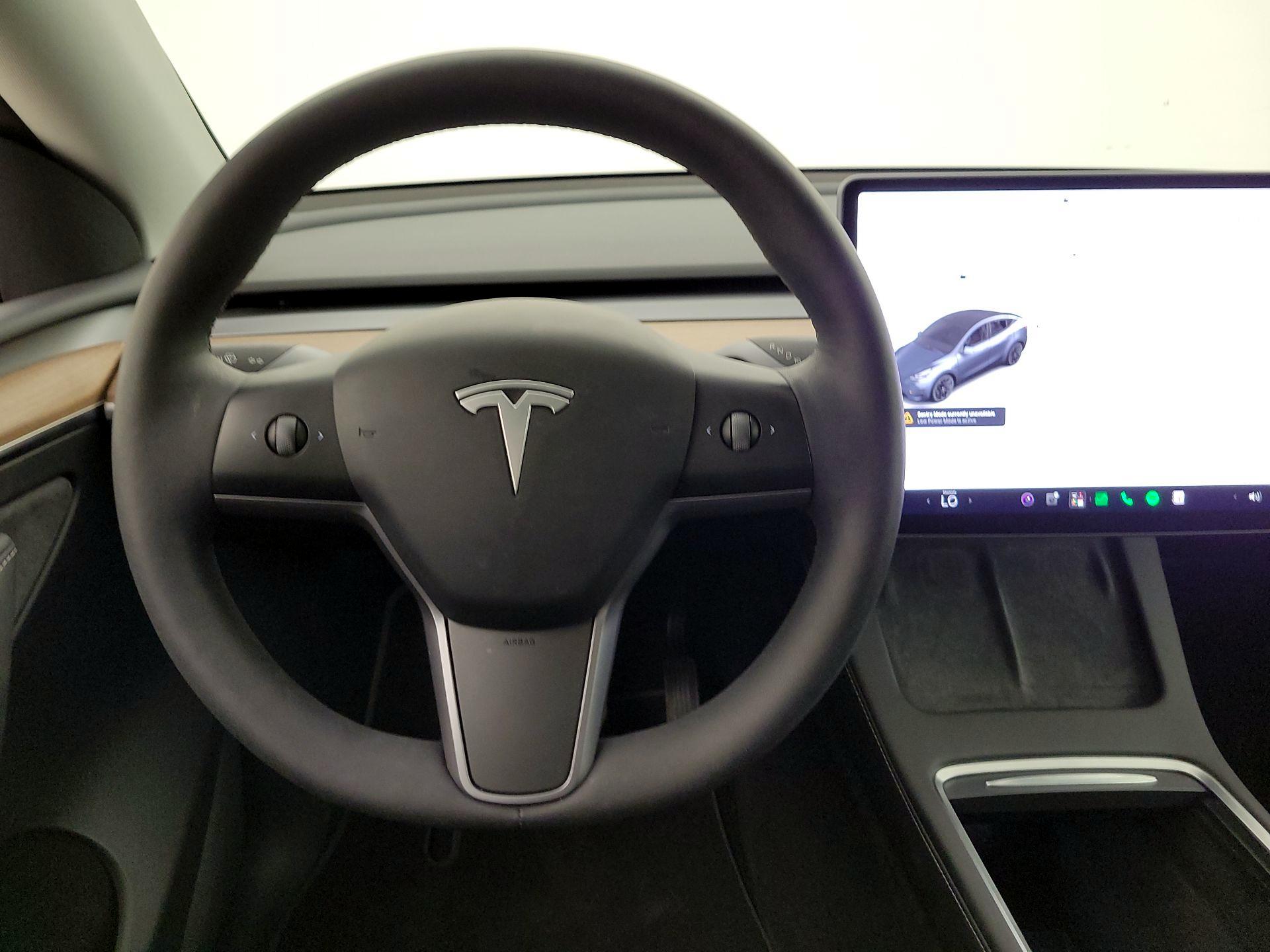 Thumbnail: 2023 Tesla Model Y - 10