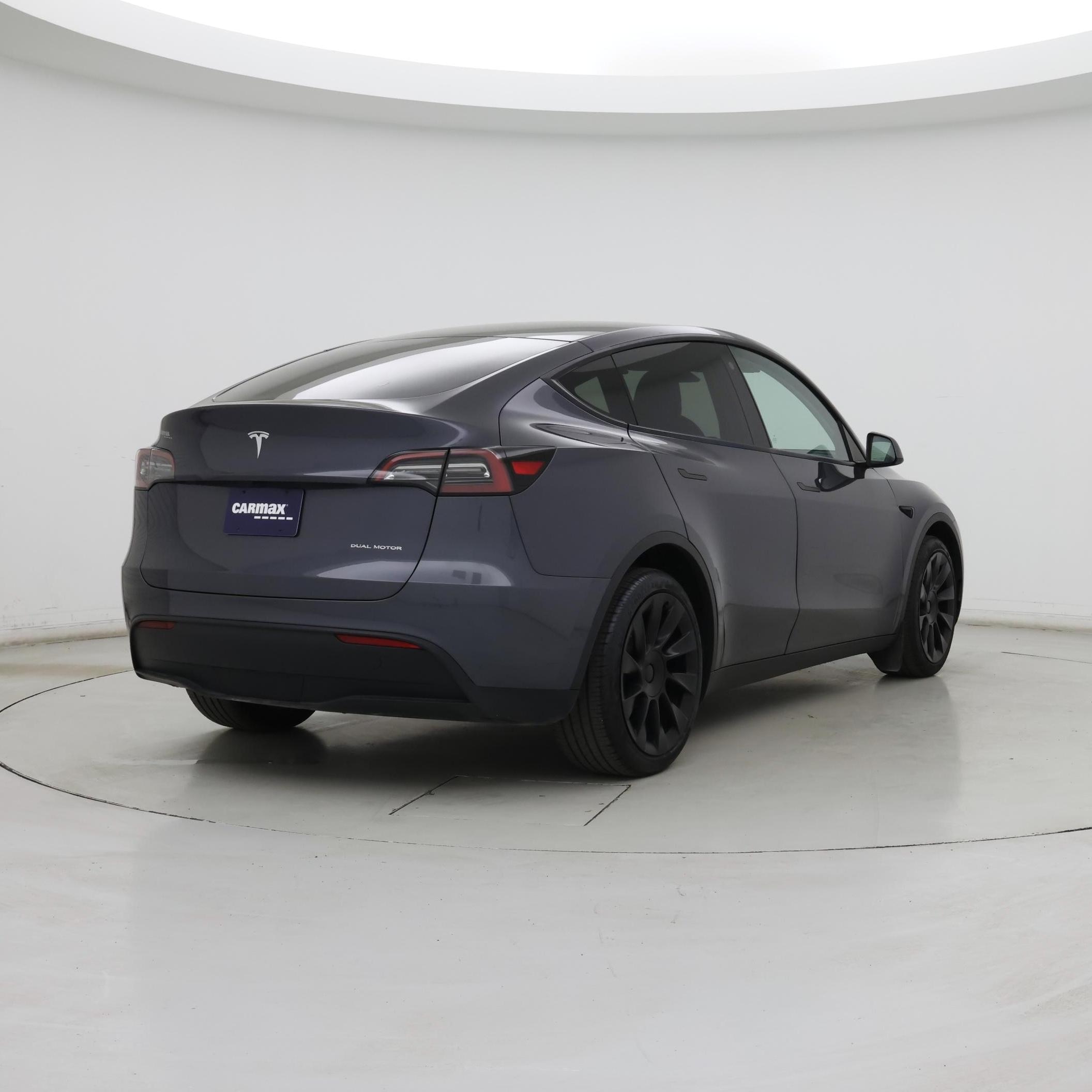 Thumbnail: 2023 Tesla Model Y - 8