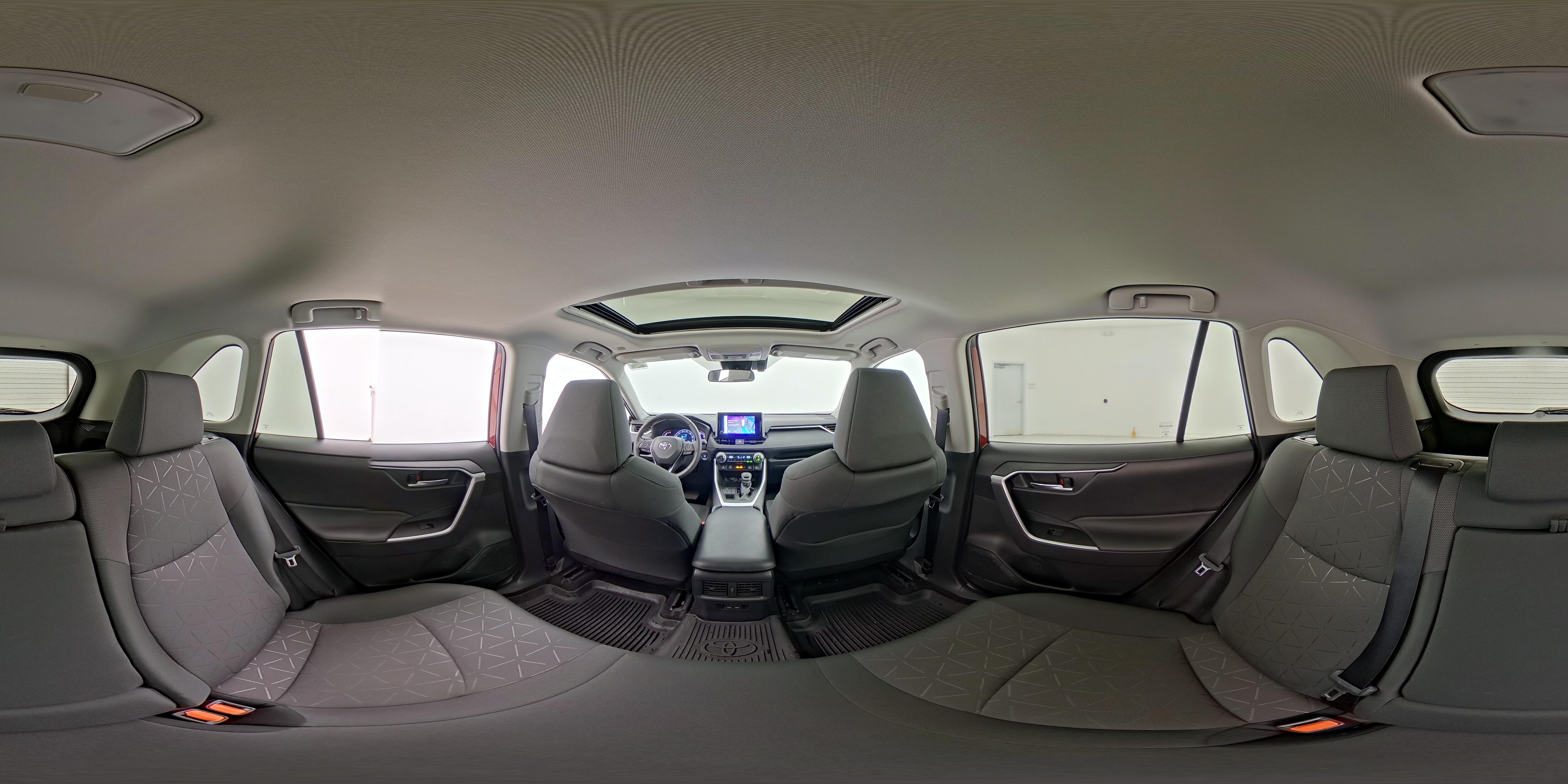 2024 Toyota RAV4 XLE - Photo 27