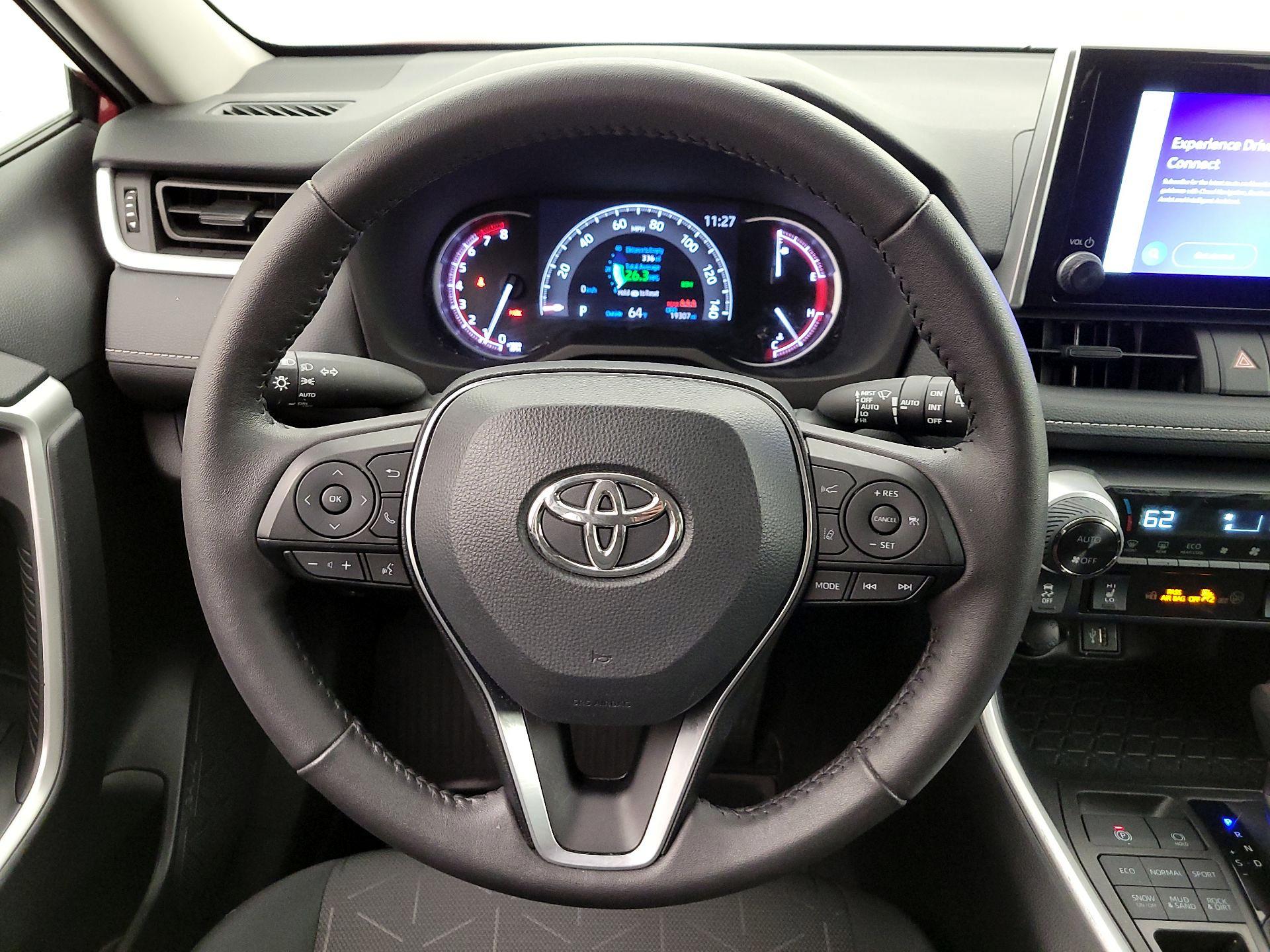 Thumbnail: 2024 Toyota RAV4 - 10