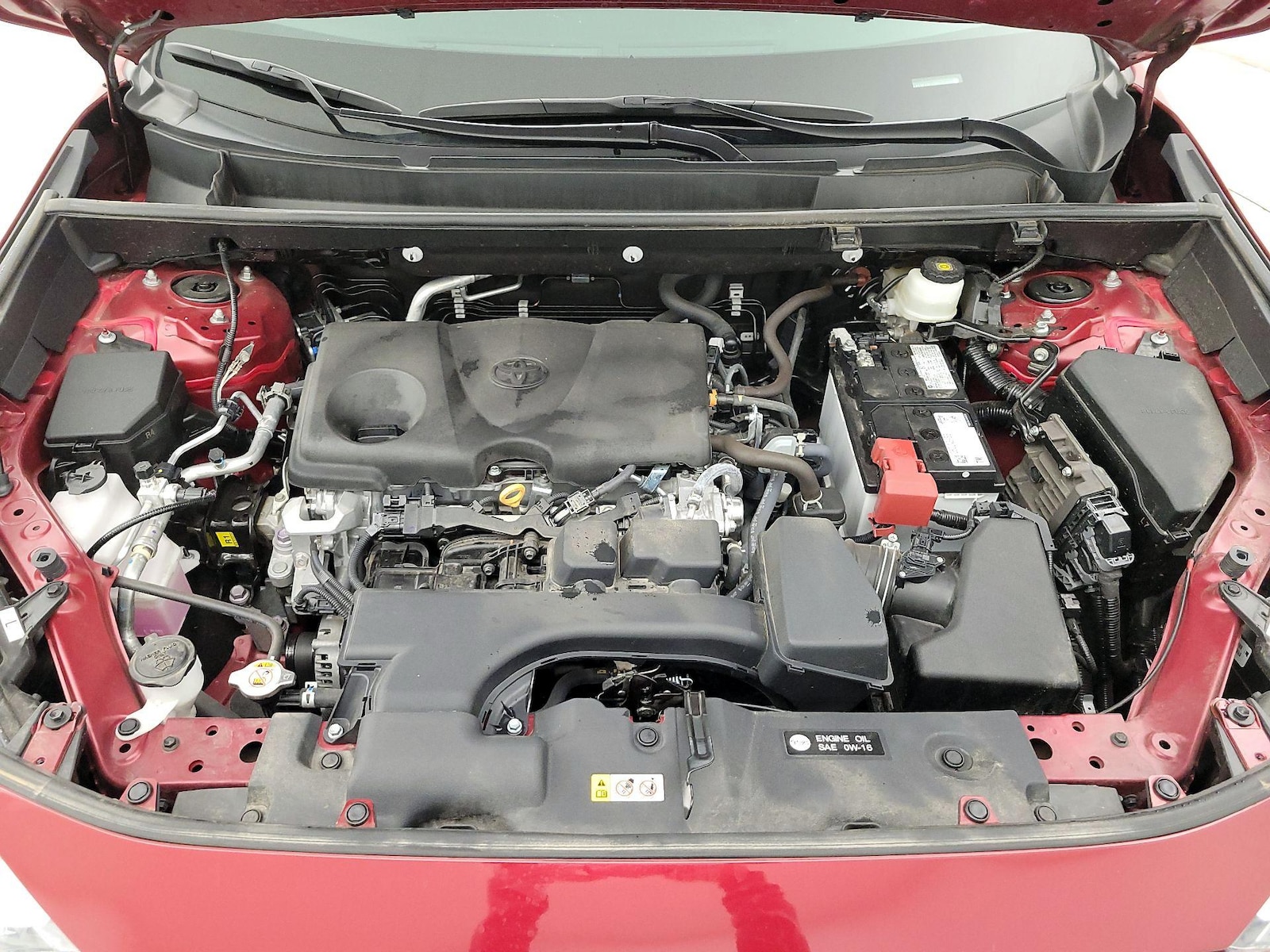 2024 Toyota RAV4 XLE - Photo 24