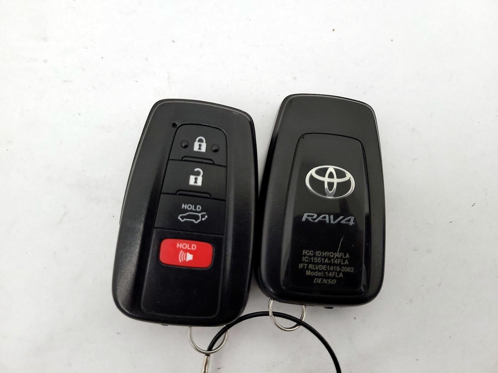 2024 Toyota RAV4 XLE - Photo 25