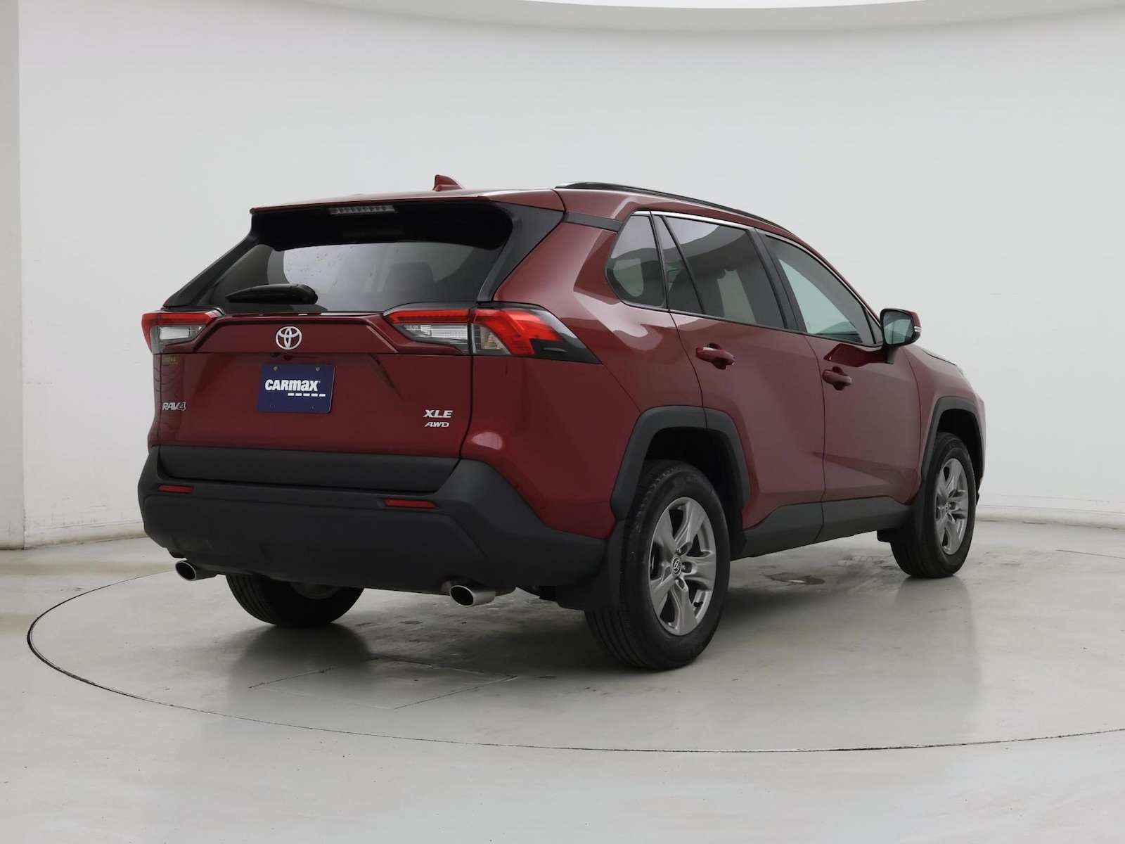 2024 Toyota RAV4 XLE - Photo 9