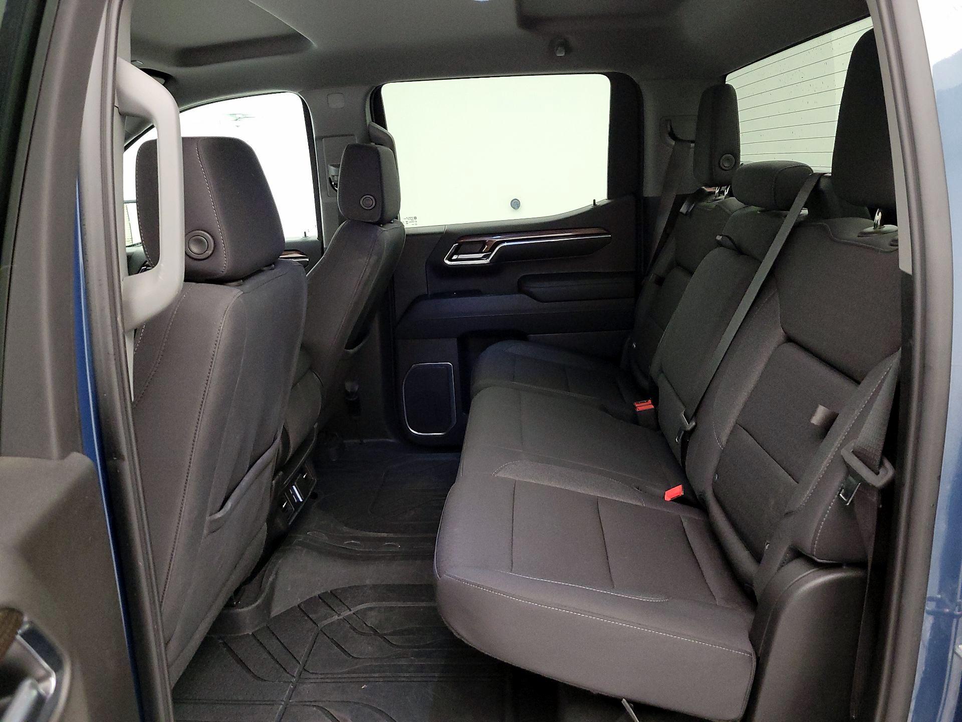Thumbnail: 2024 Chevrolet Silverado 1500 - 19