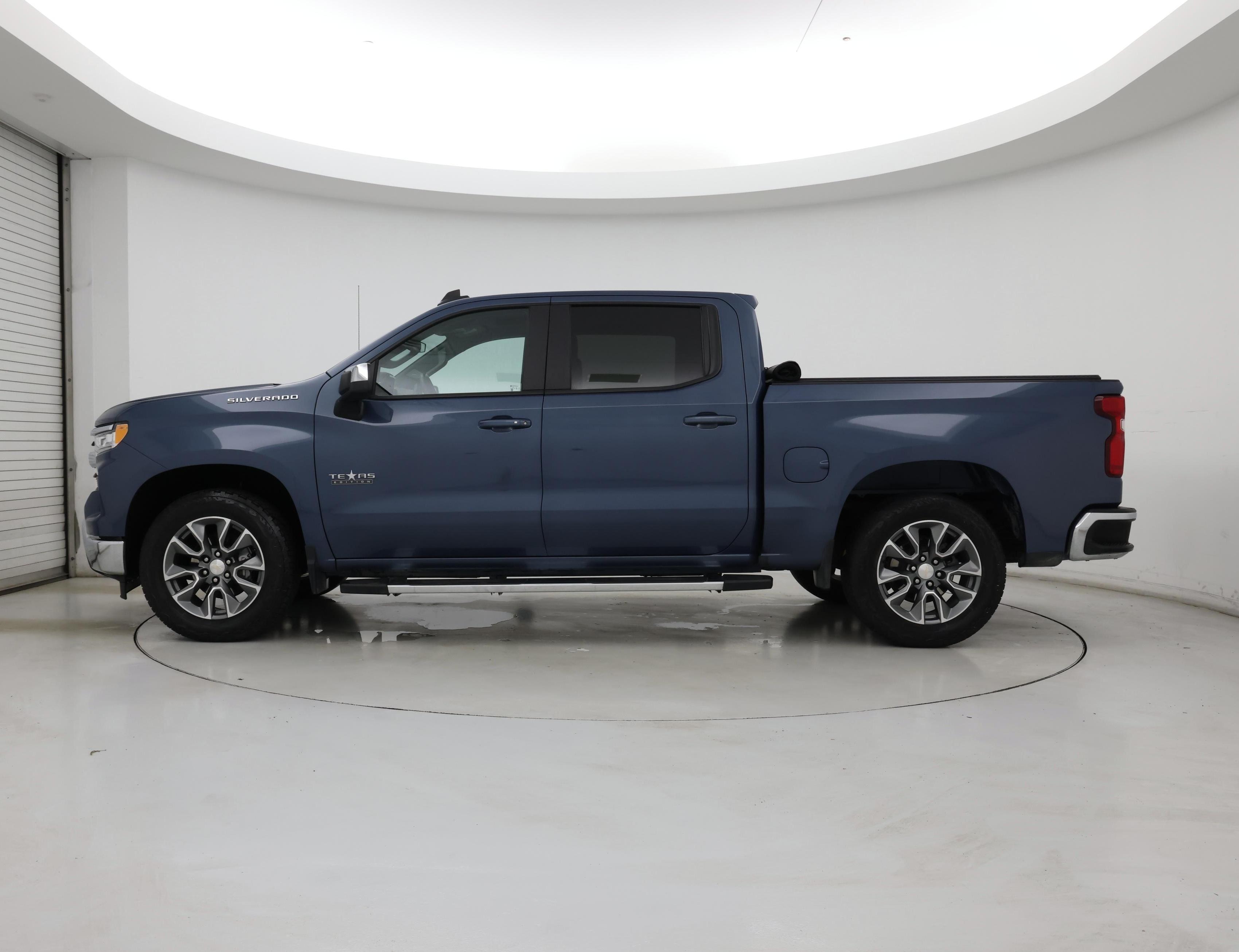 Thumbnail: 2024 Chevrolet Silverado 1500 - 3