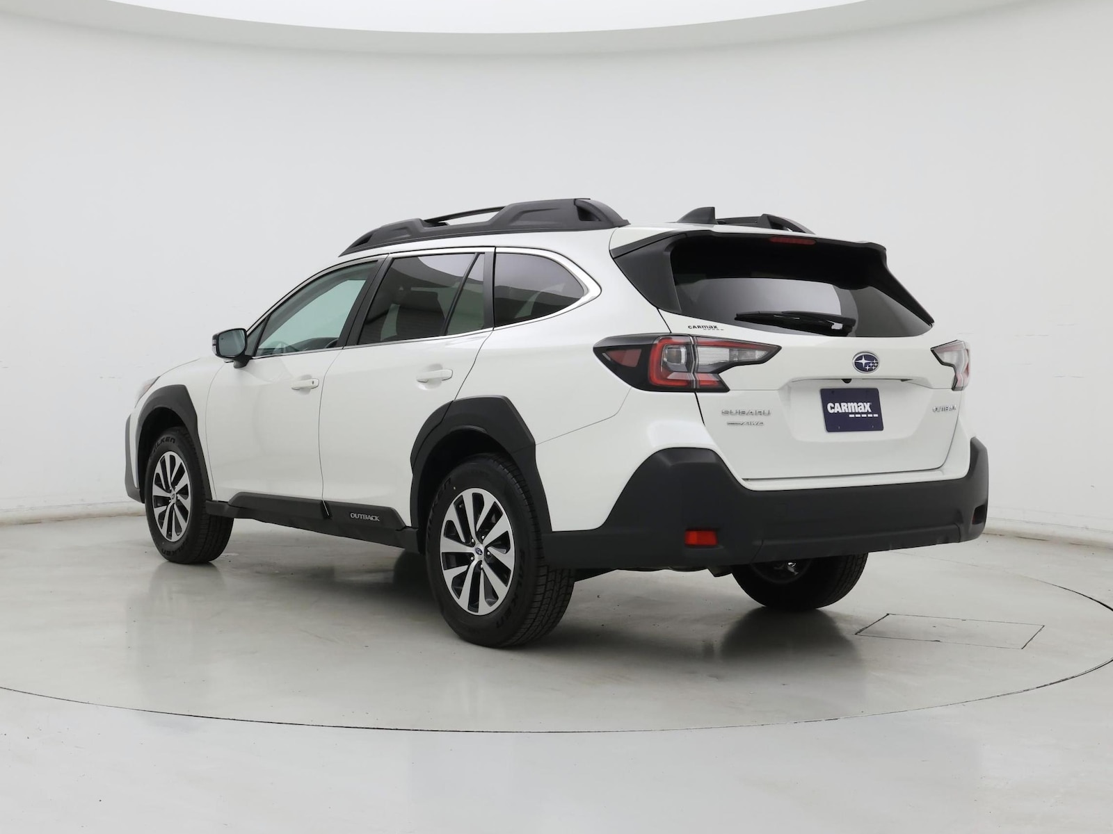 2023 Subaru Outback Premium - Photo 3