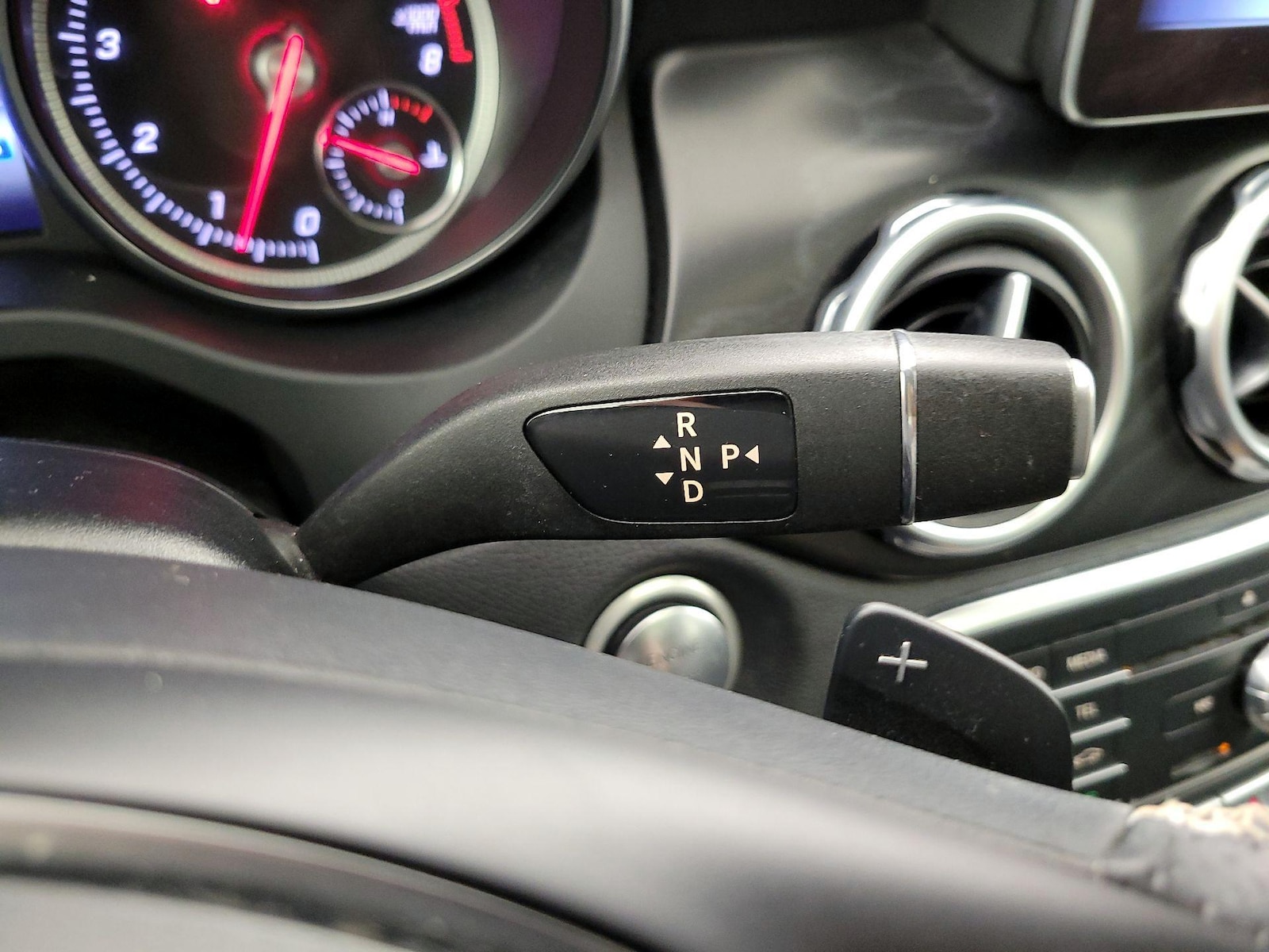 2018 Mercedes-Benz GLA-Class GLA250 - Photo 18