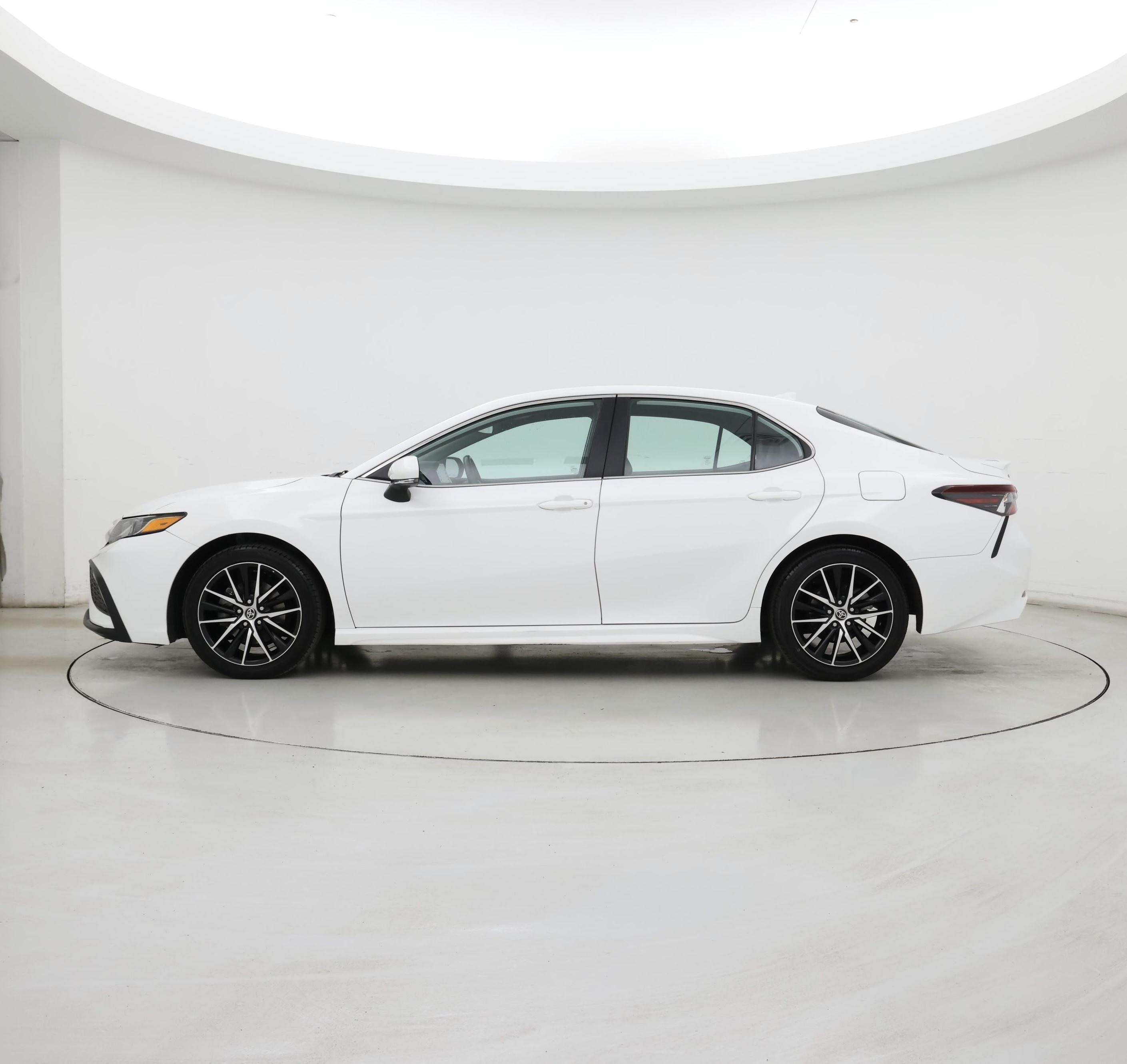Thumbnail: 2023 Toyota Camry - 3