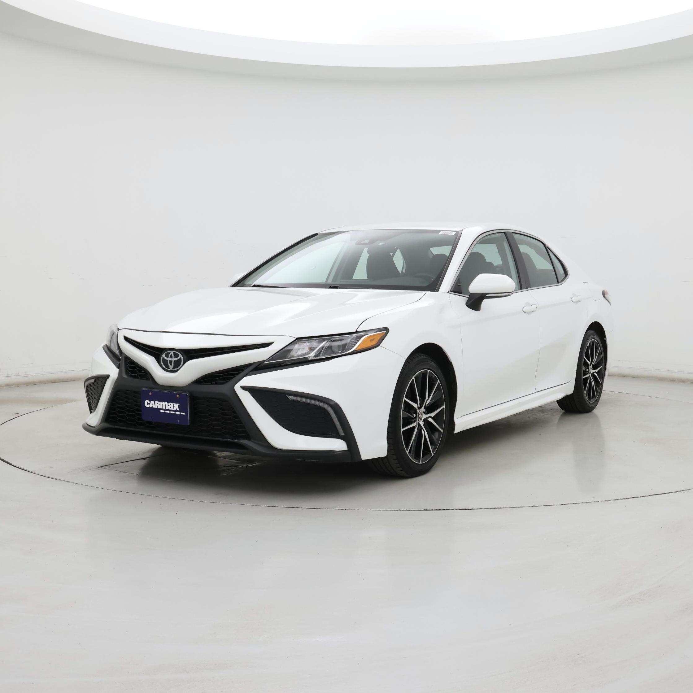 Thumbnail: 2023 Toyota Camry - 4
