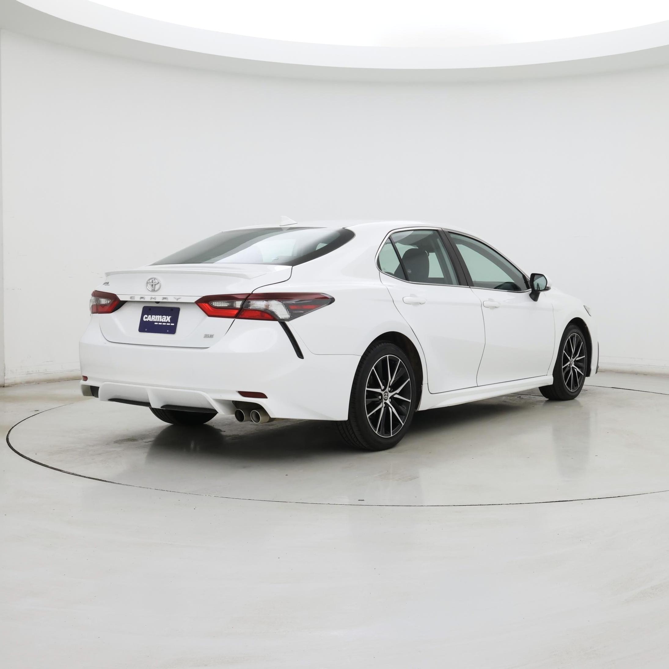 Thumbnail: 2023 Toyota Camry - 8
