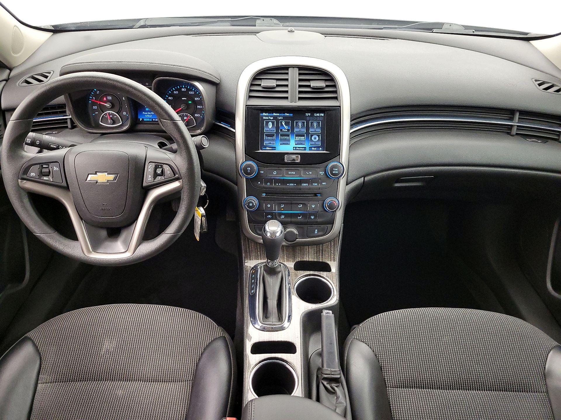 Thumbnail: 2015 Chevrolet Malibu - 9