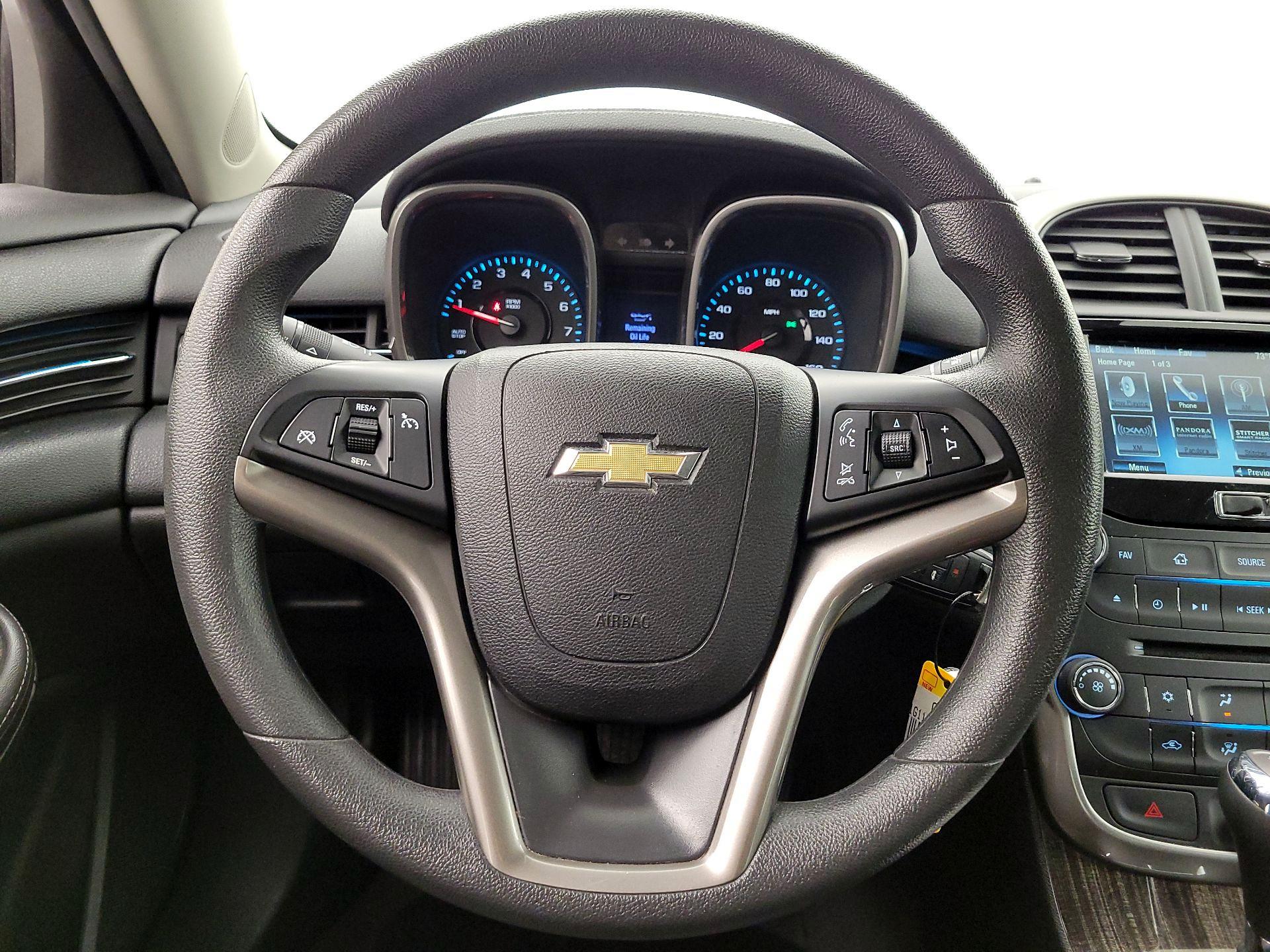 Thumbnail: 2015 Chevrolet Malibu - 10