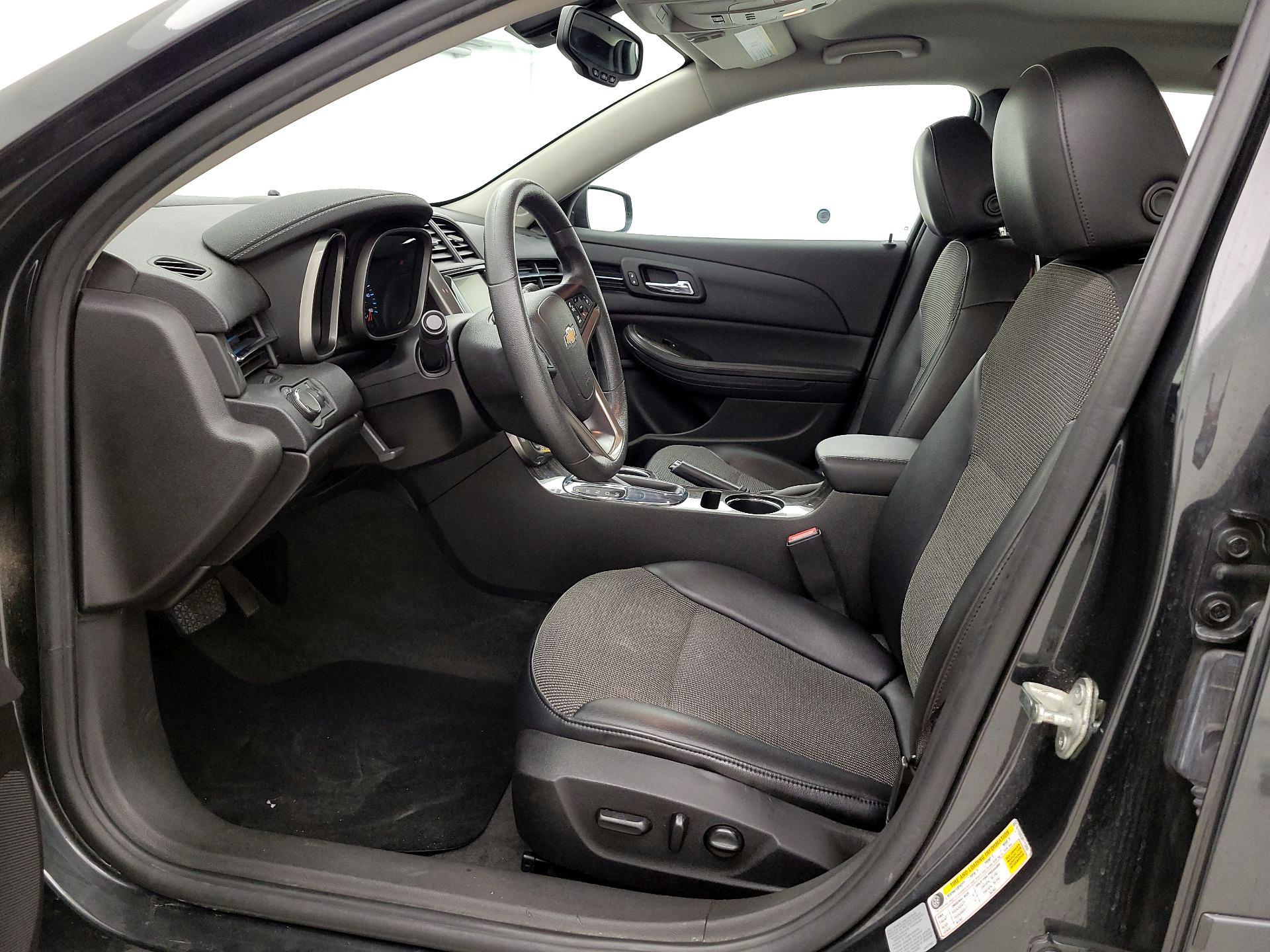 Thumbnail: 2015 Chevrolet Malibu - 11