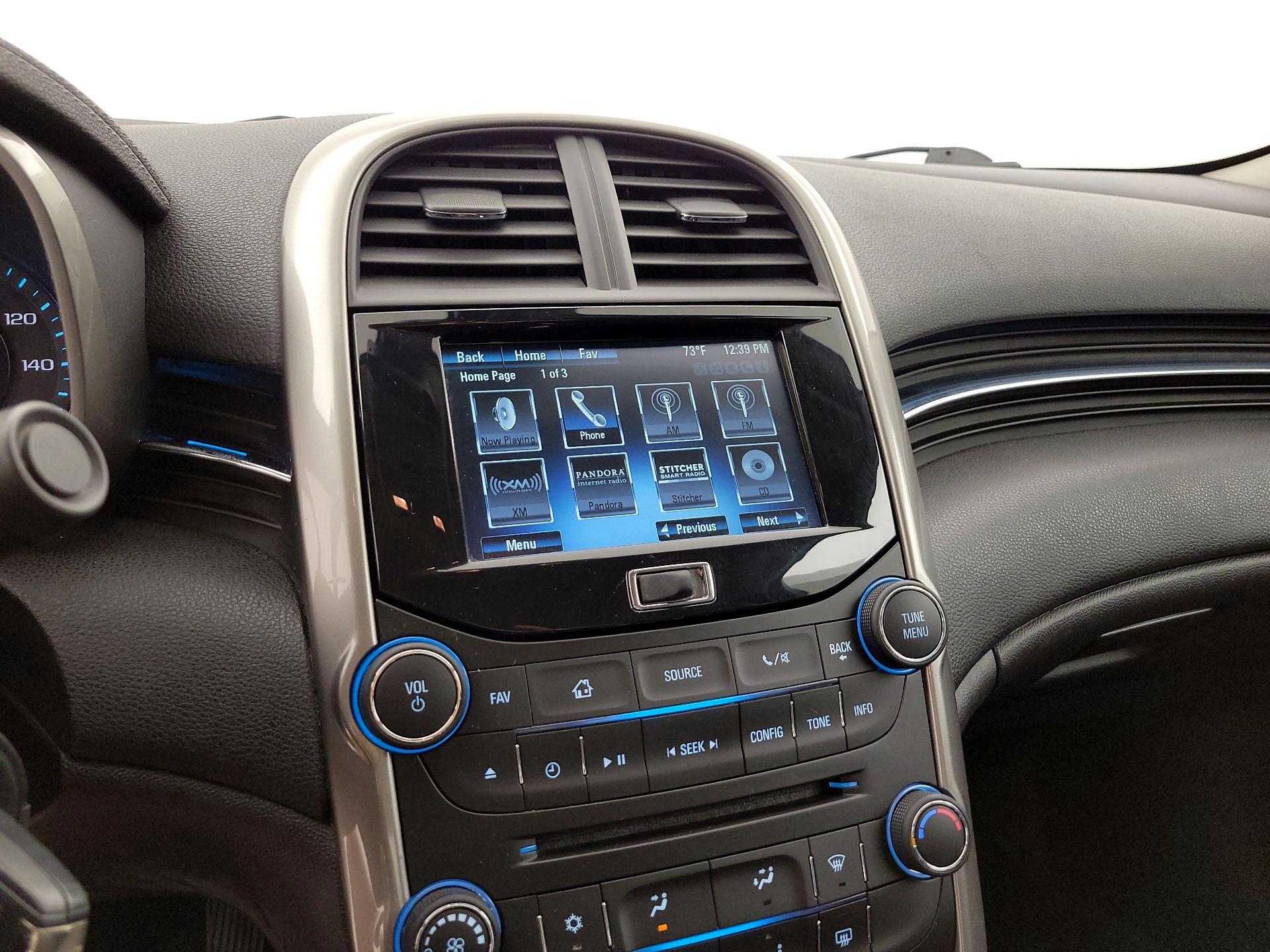 Thumbnail: 2015 Chevrolet Malibu - 15