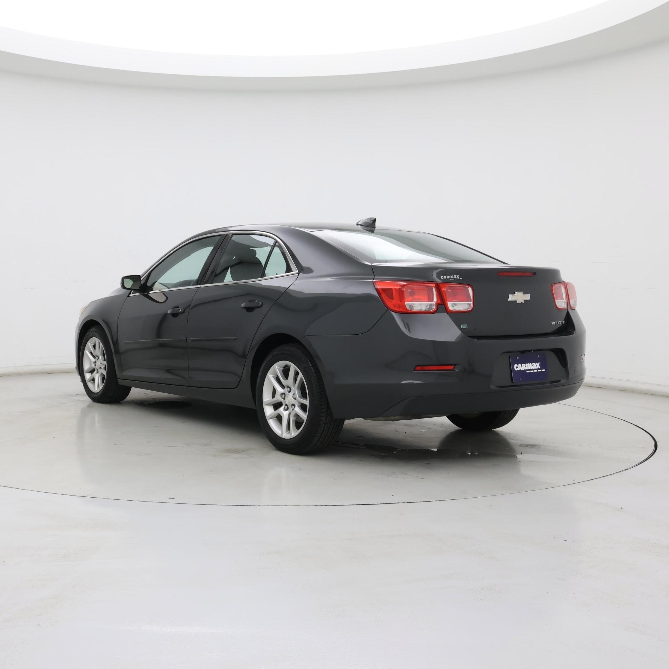 Thumbnail: 2015 Chevrolet Malibu - 2