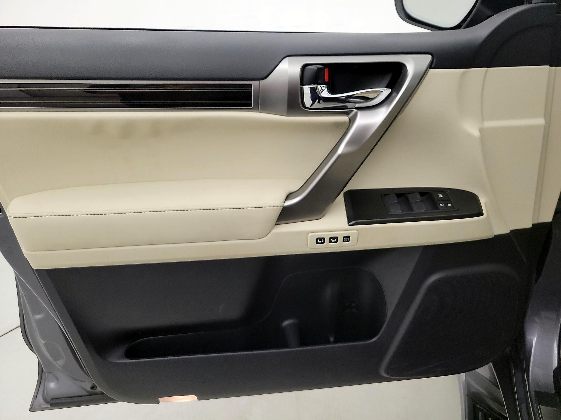 Thumbnail: 2022 Lexus GX - 12