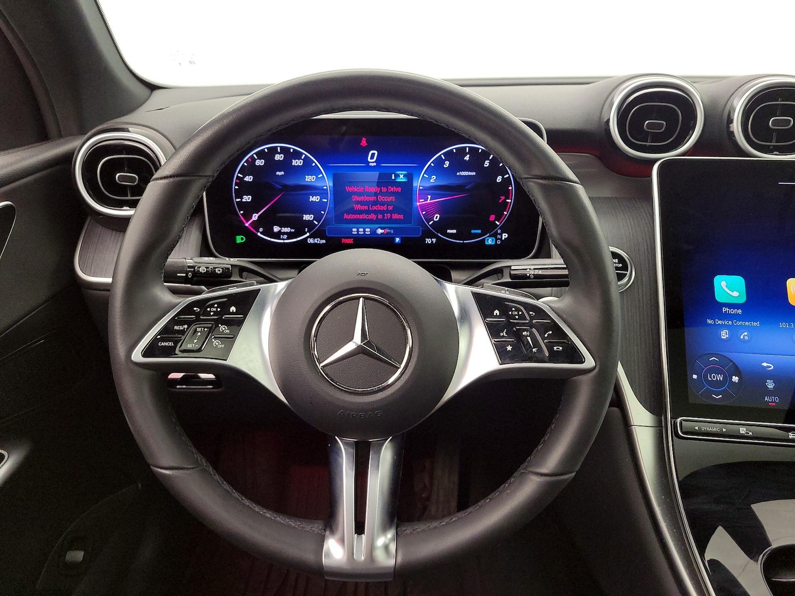 2025 Mercedes-Benz GLC Base - Photo 11