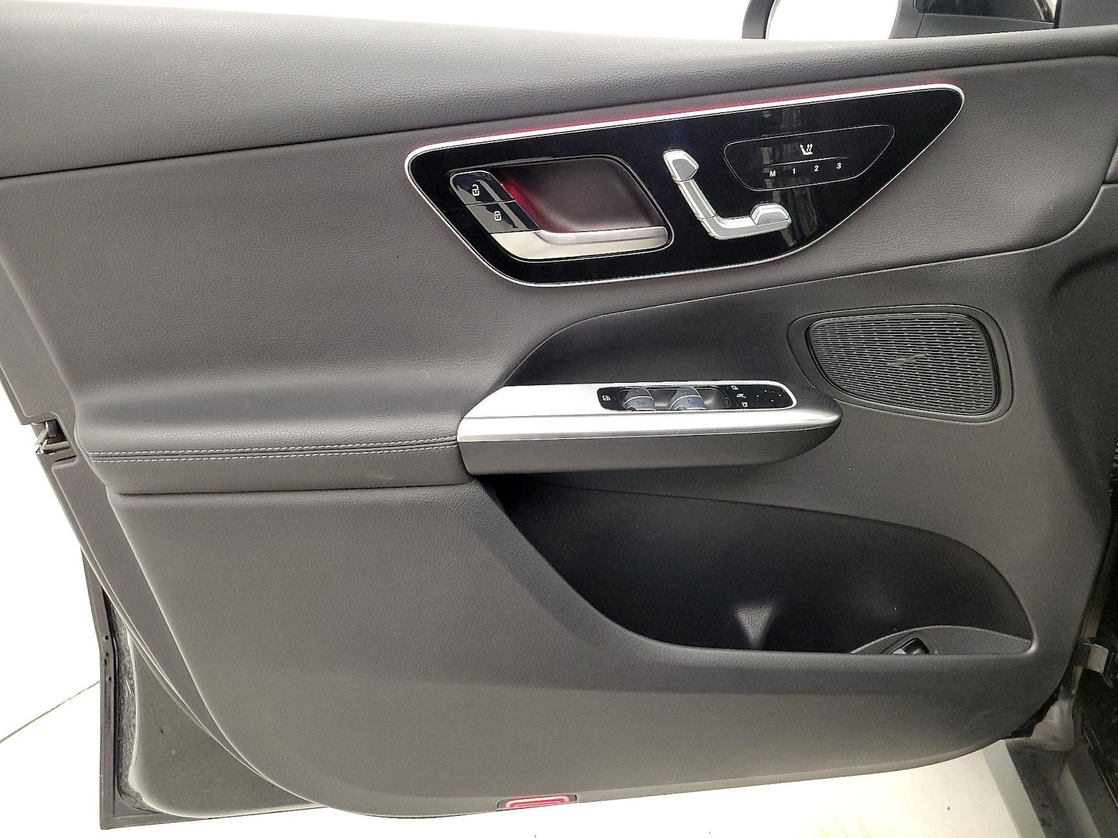 2025 Mercedes-Benz GLC Base - Photo 13