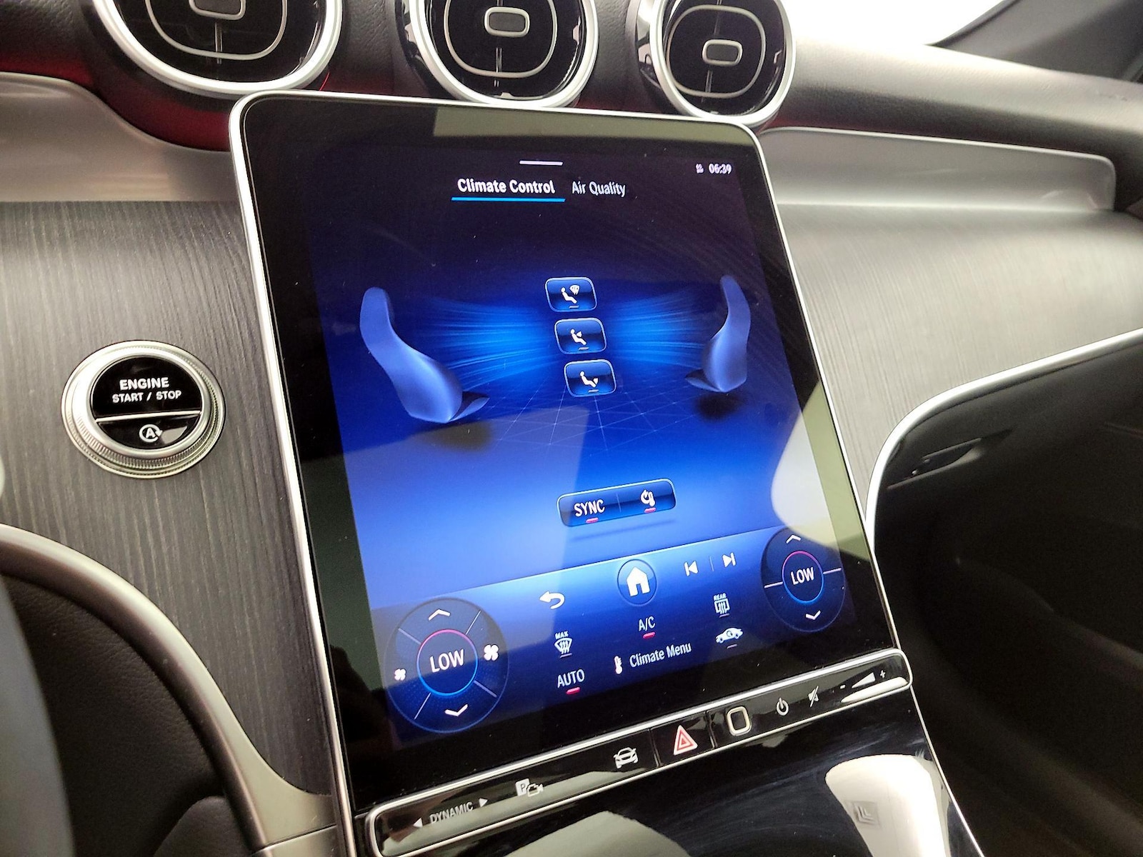 2025 Mercedes-Benz GLC Base - Photo 17