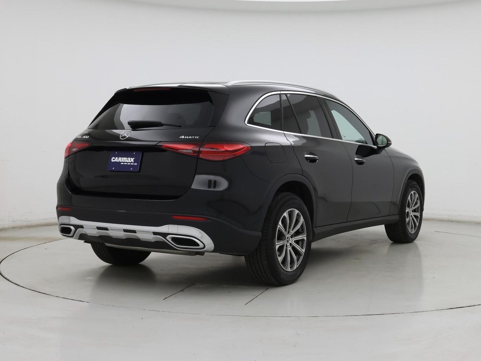 2025 Mercedes-Benz GLC Base - Photo 9