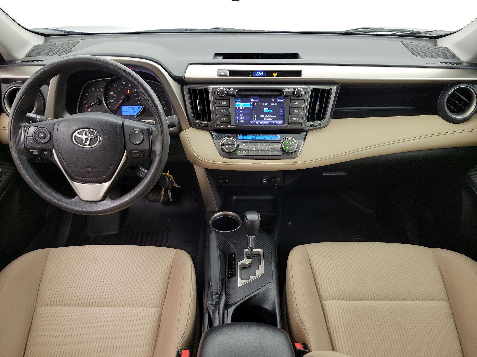 Thumbnail: 2015 Toyota RAV4 - 9