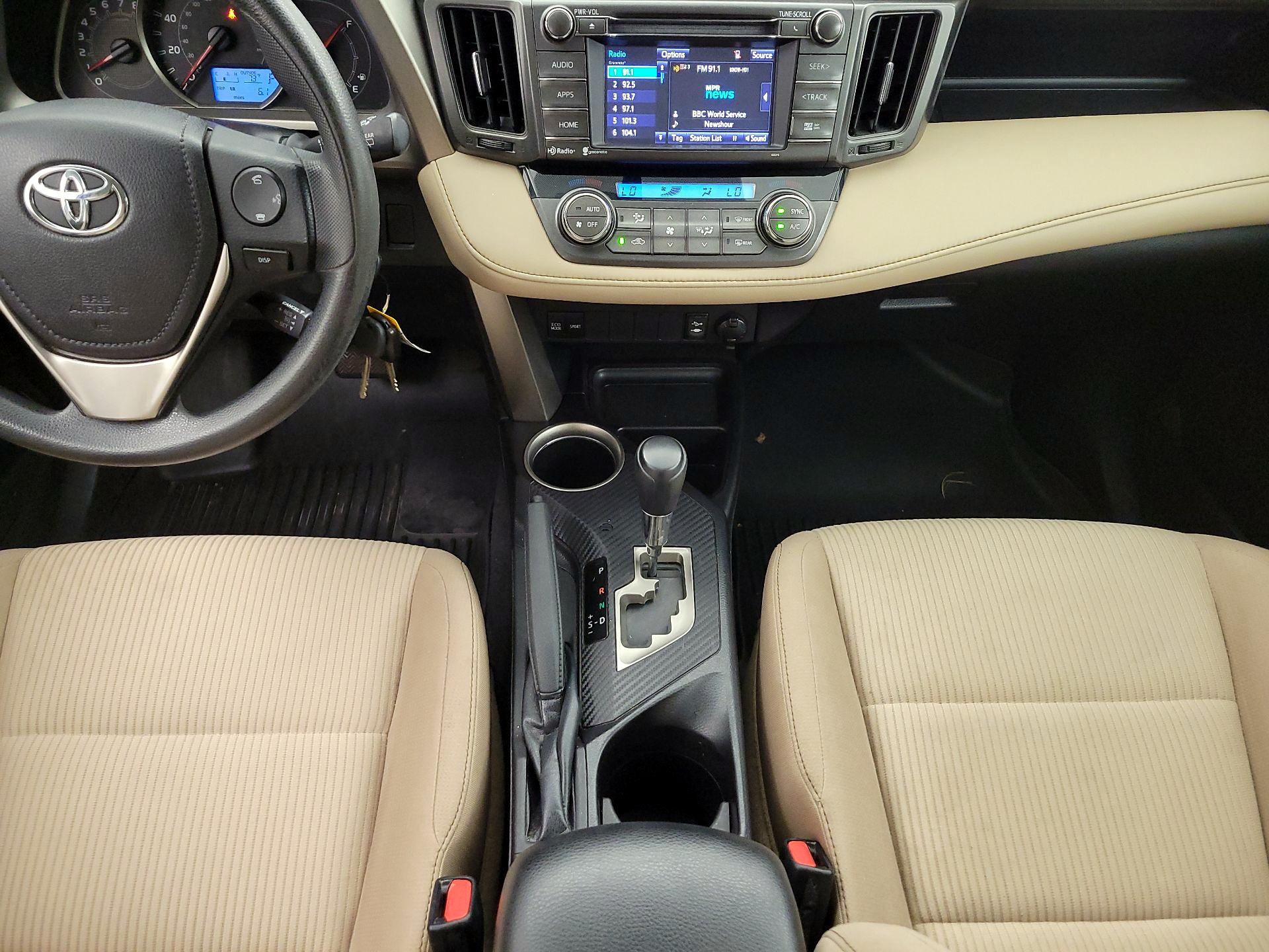 Thumbnail: 2015 Toyota RAV4 - 18
