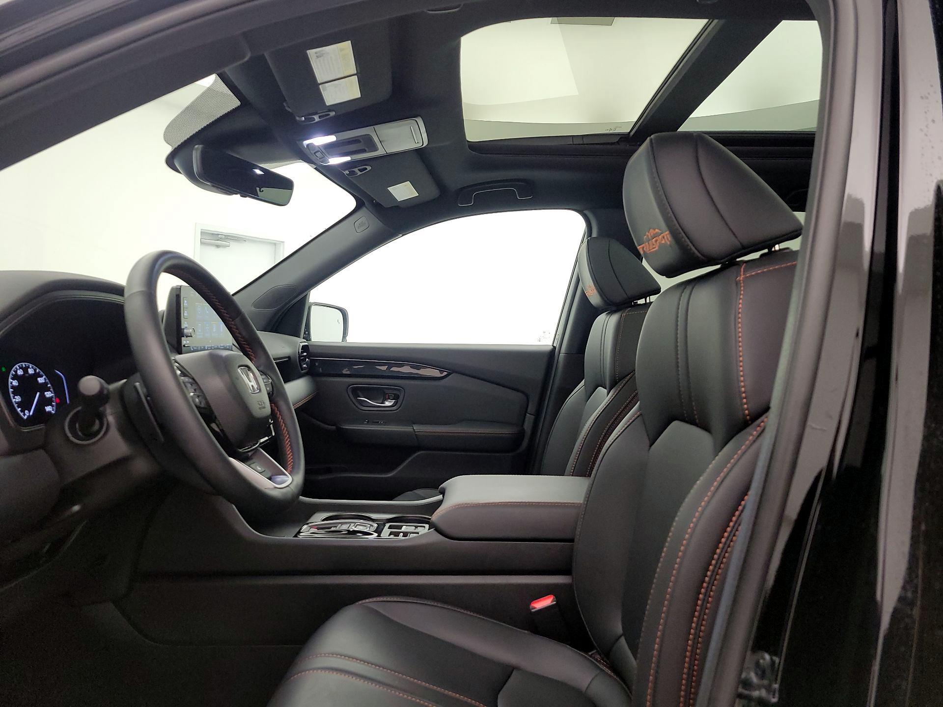 Thumbnail: 2025 Honda Pilot - 19