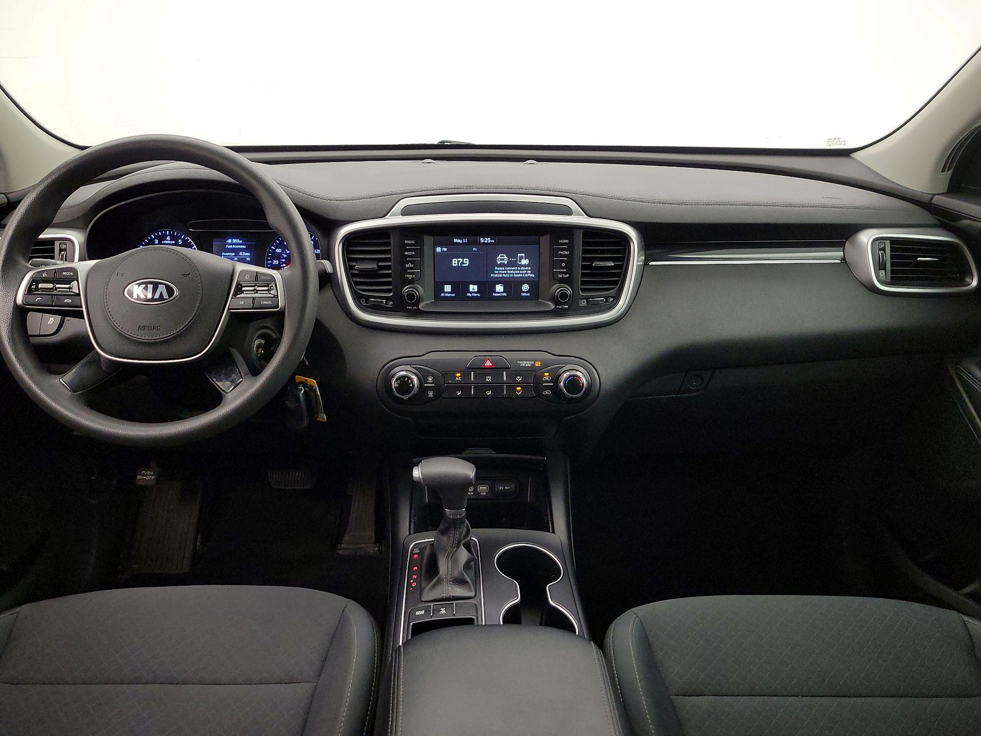 Thumbnail: 2020 Kia Sorento - 9