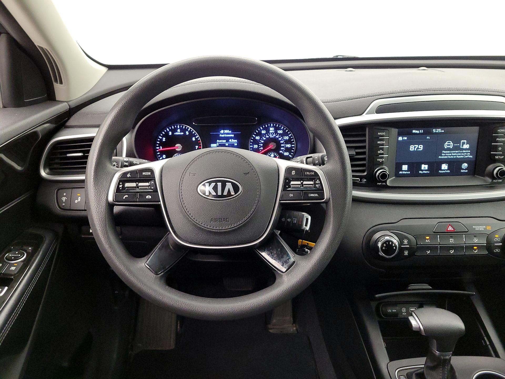 Thumbnail: 2020 Kia Sorento - 10