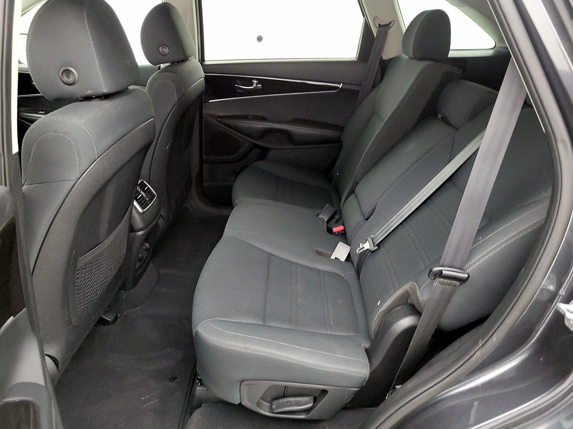 Thumbnail: 2020 Kia Sorento - 19
