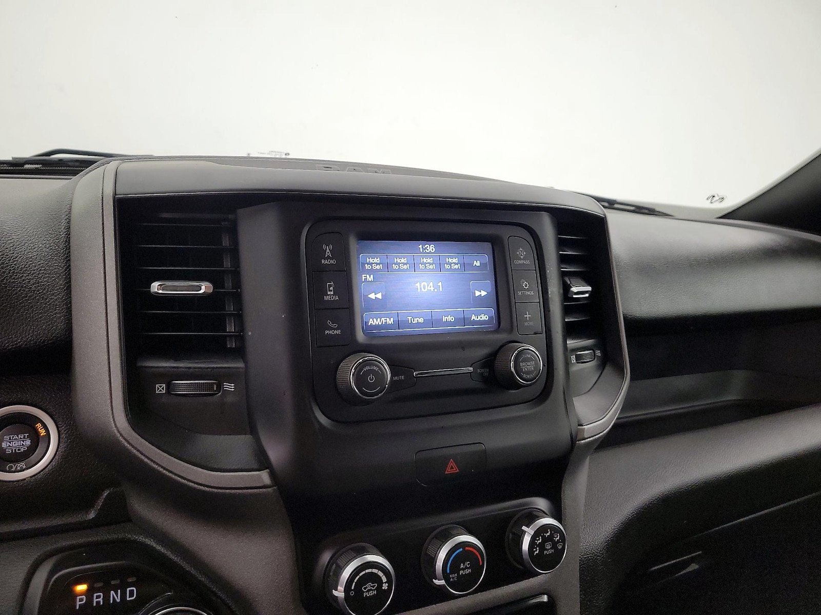 2024 RAM Ram 2500 Pickup Tradesman - Photo 17