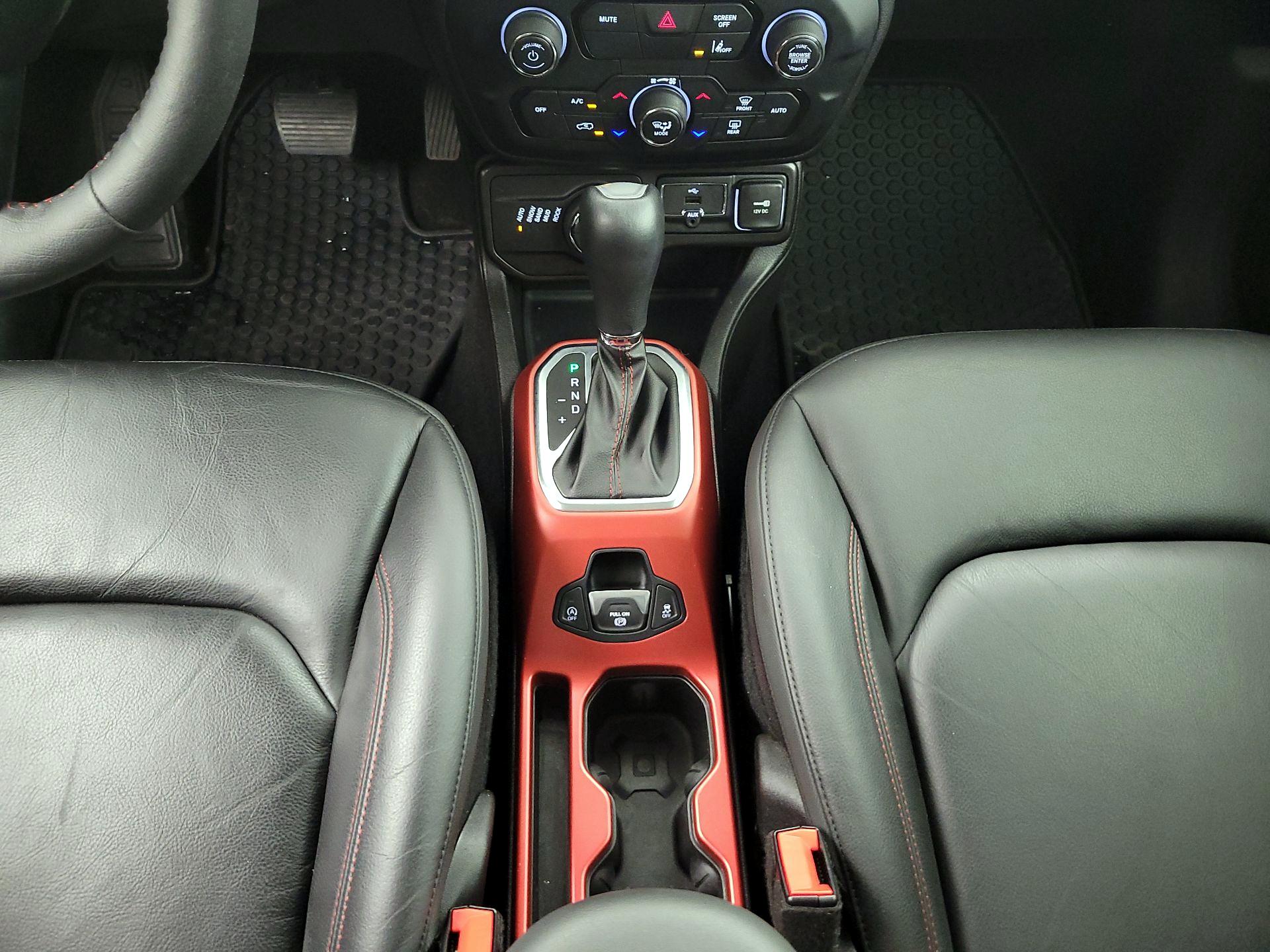 Thumbnail: 2022 Jeep Renegade - 18