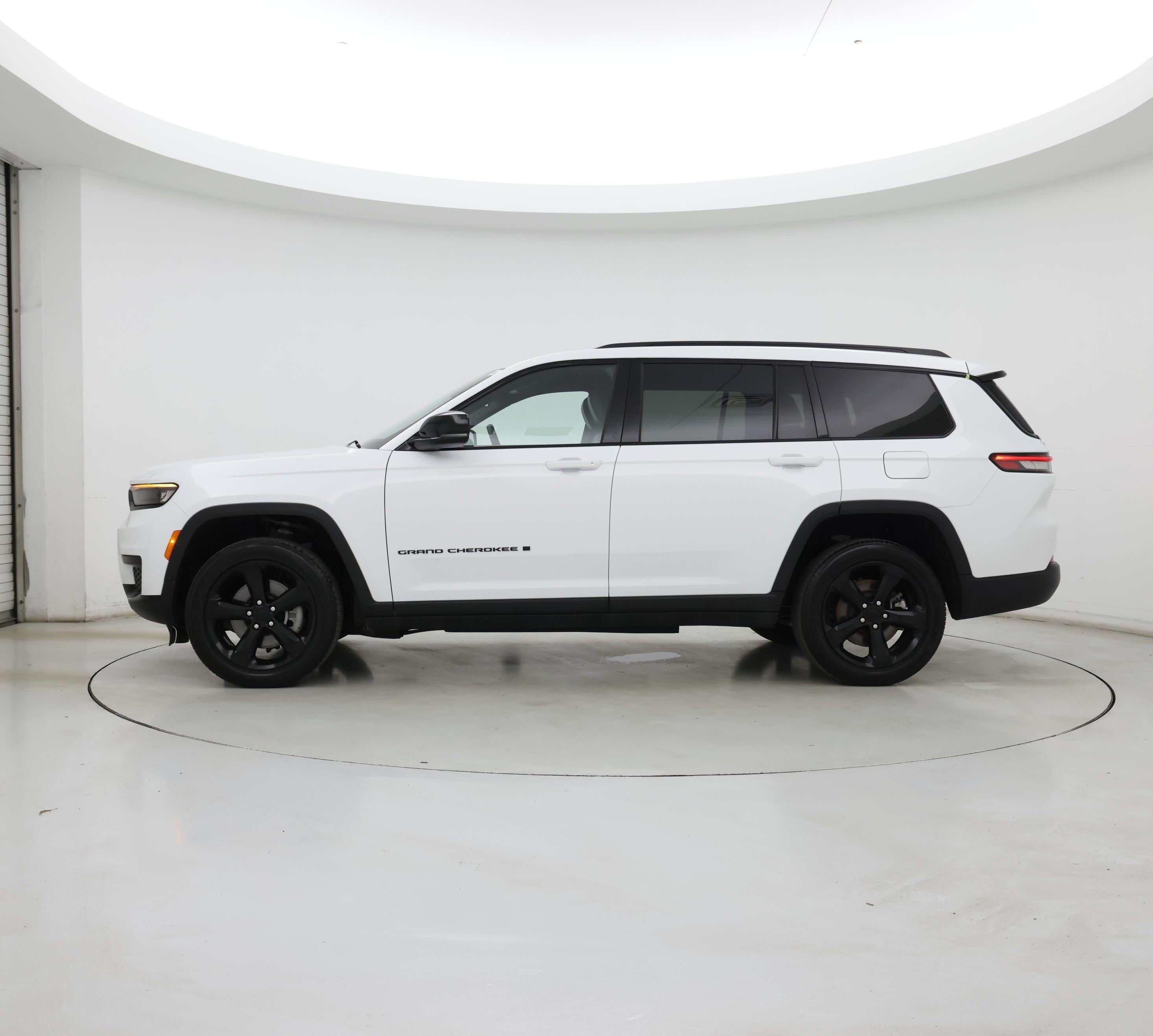 Thumbnail: 2023 Jeep Grand Cherokee L - 3