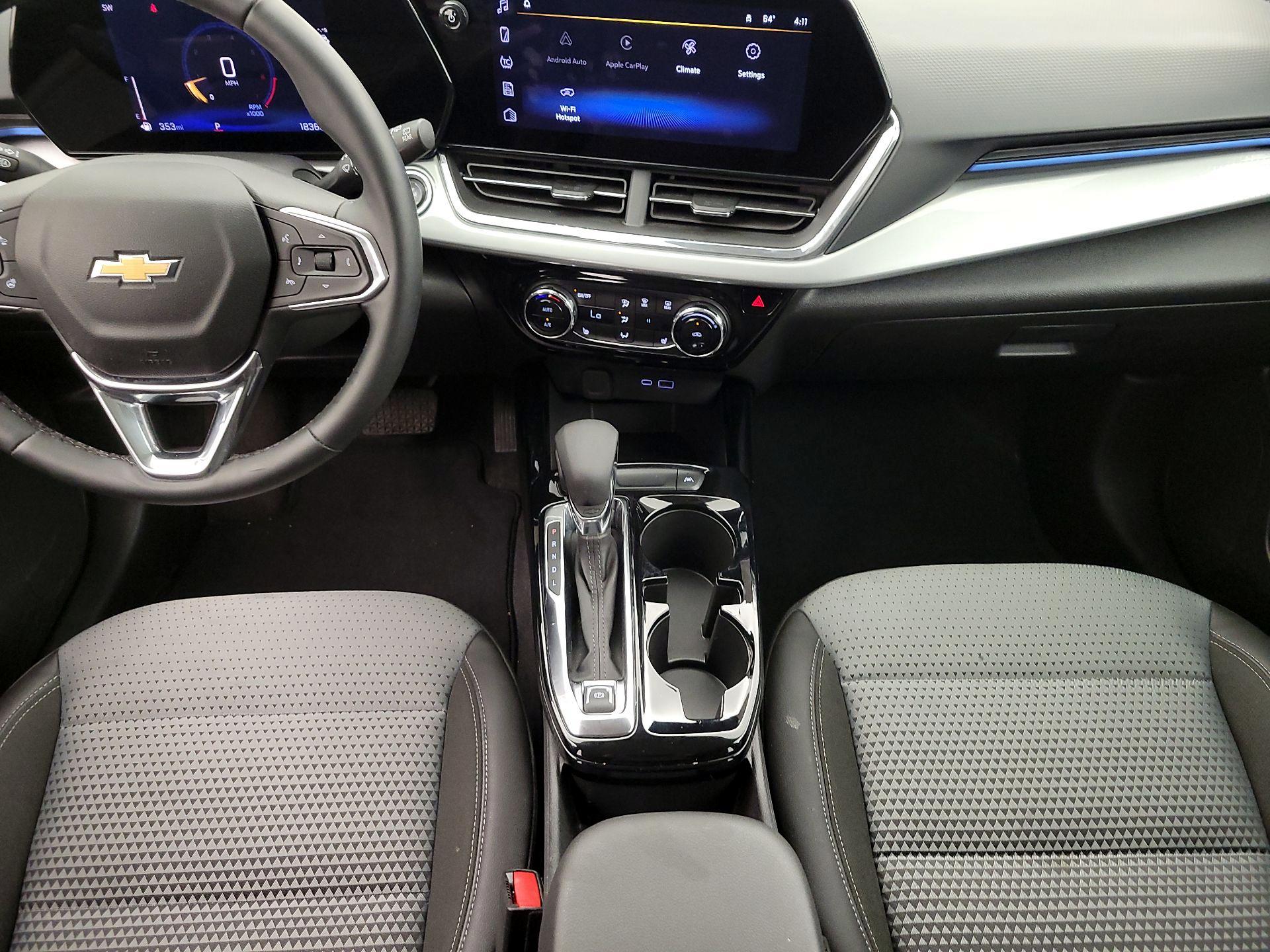 Thumbnail: 2025 Chevrolet Trax - 17