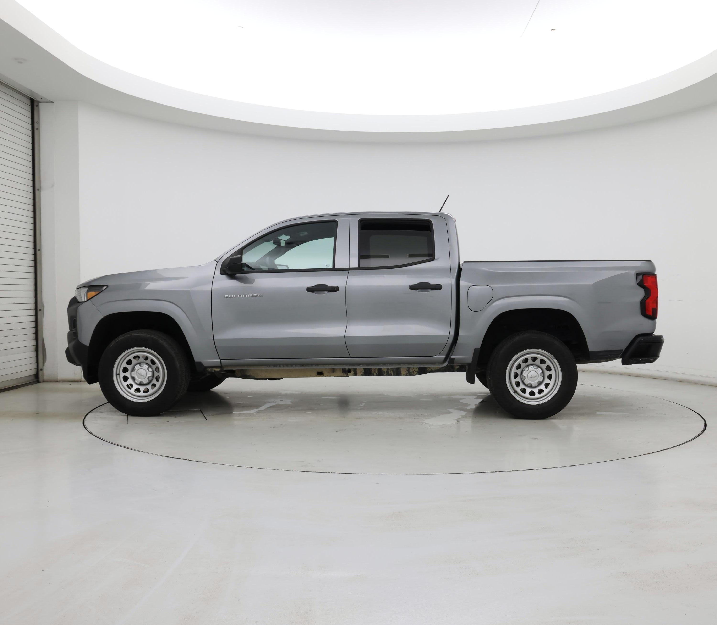 Thumbnail: 2023 Chevrolet Colorado - 3