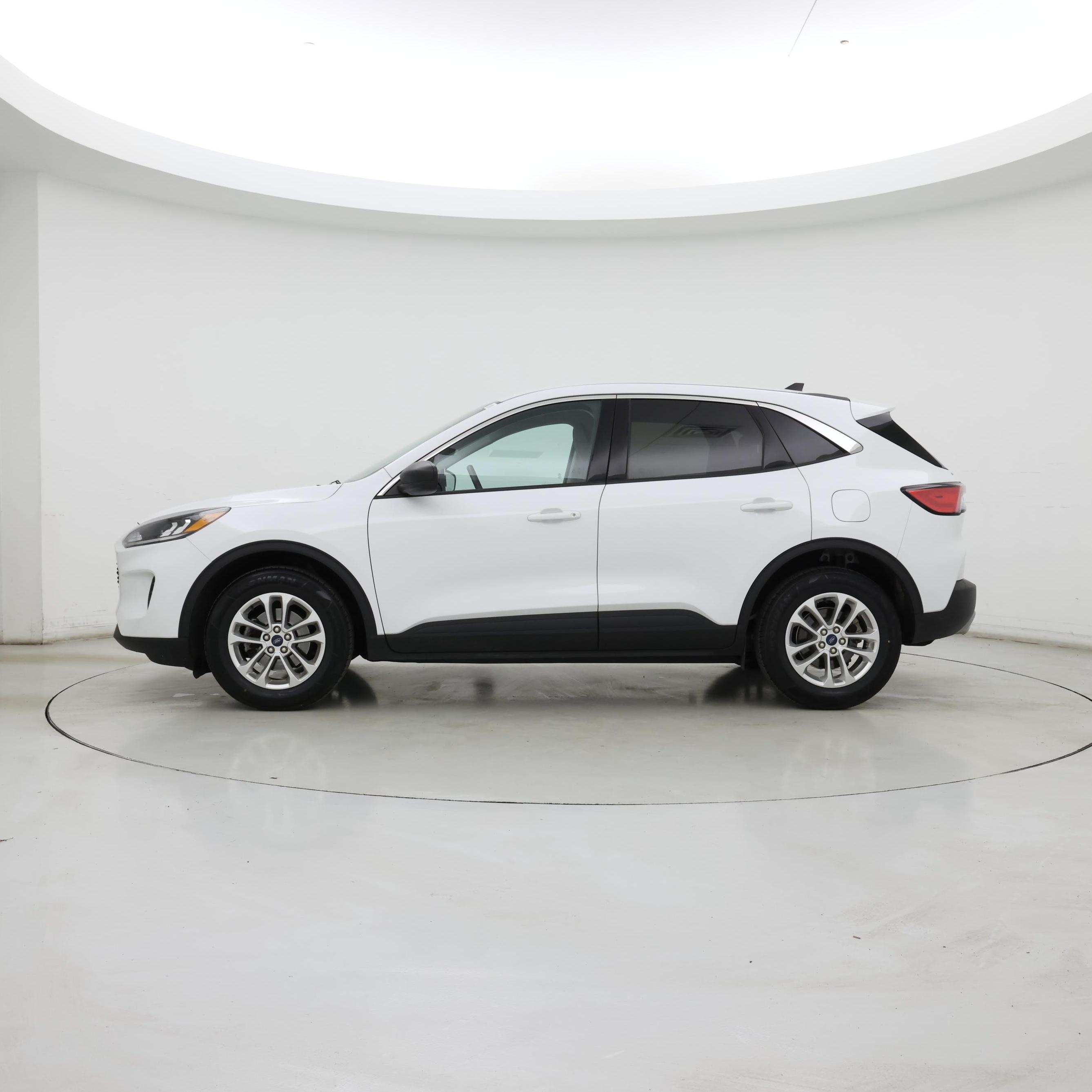 Thumbnail: 2022 Ford Escape - 3