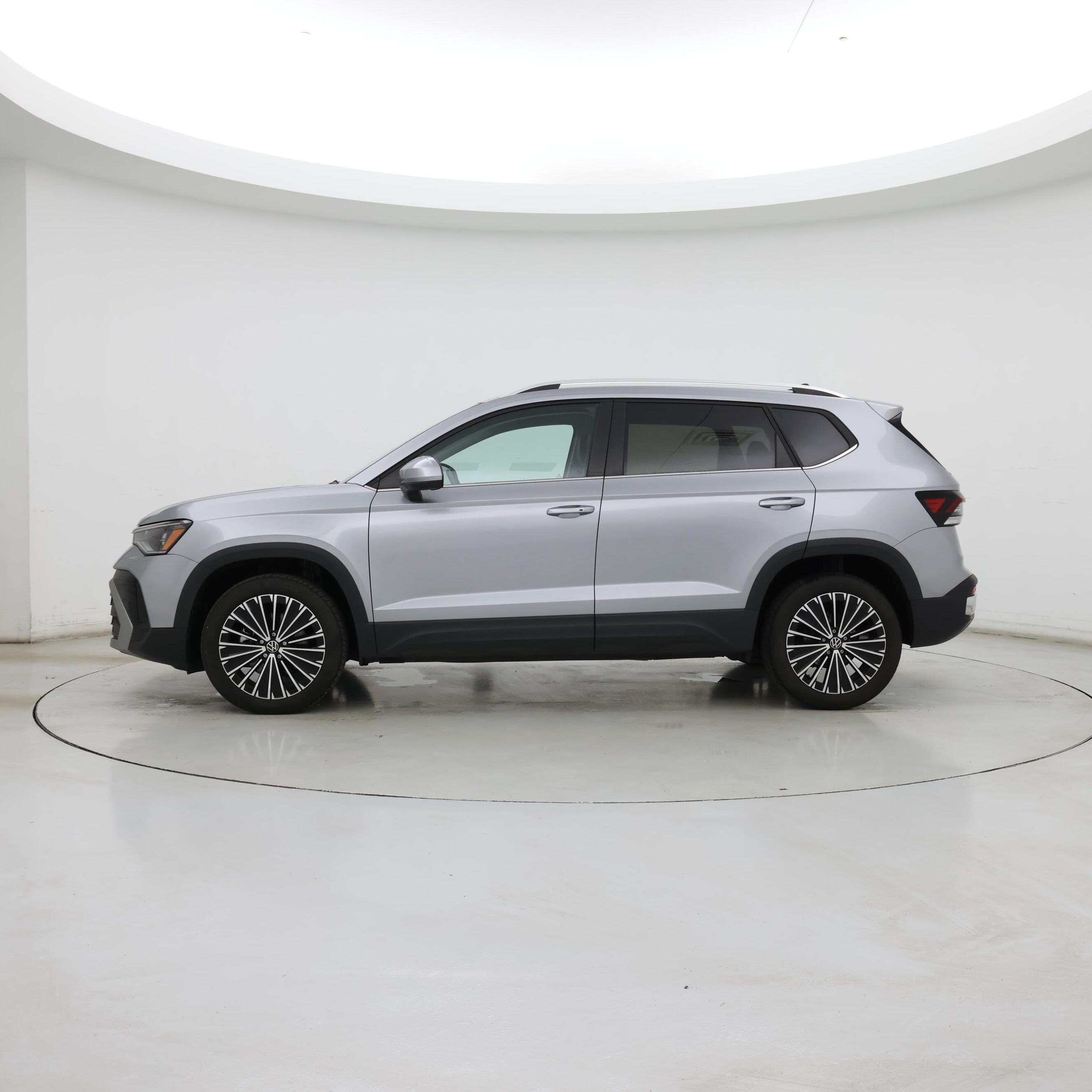 Thumbnail: 2025 Volkswagen Taos - 3