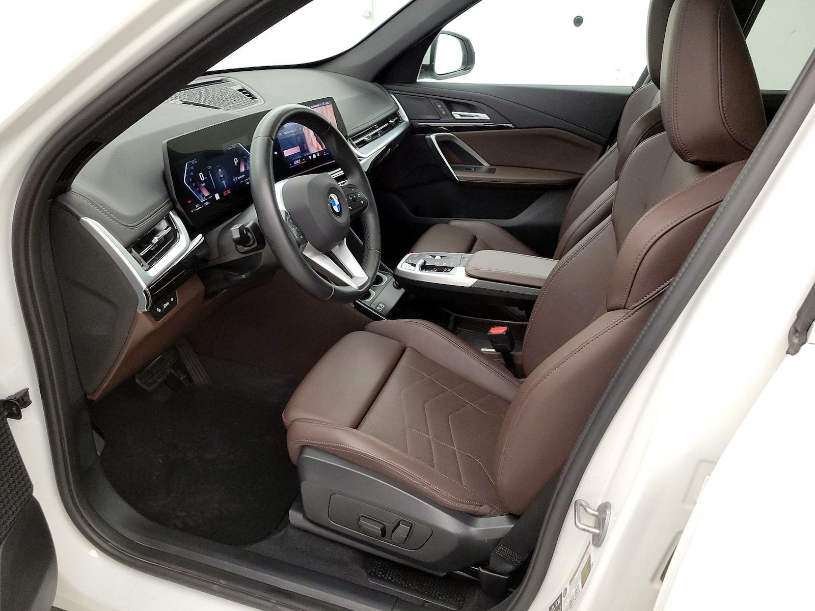 2025 BMW X1 28i - Photo 12