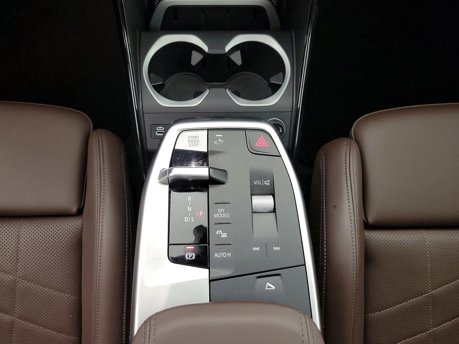 2025 BMW X1 28i - Photo 18